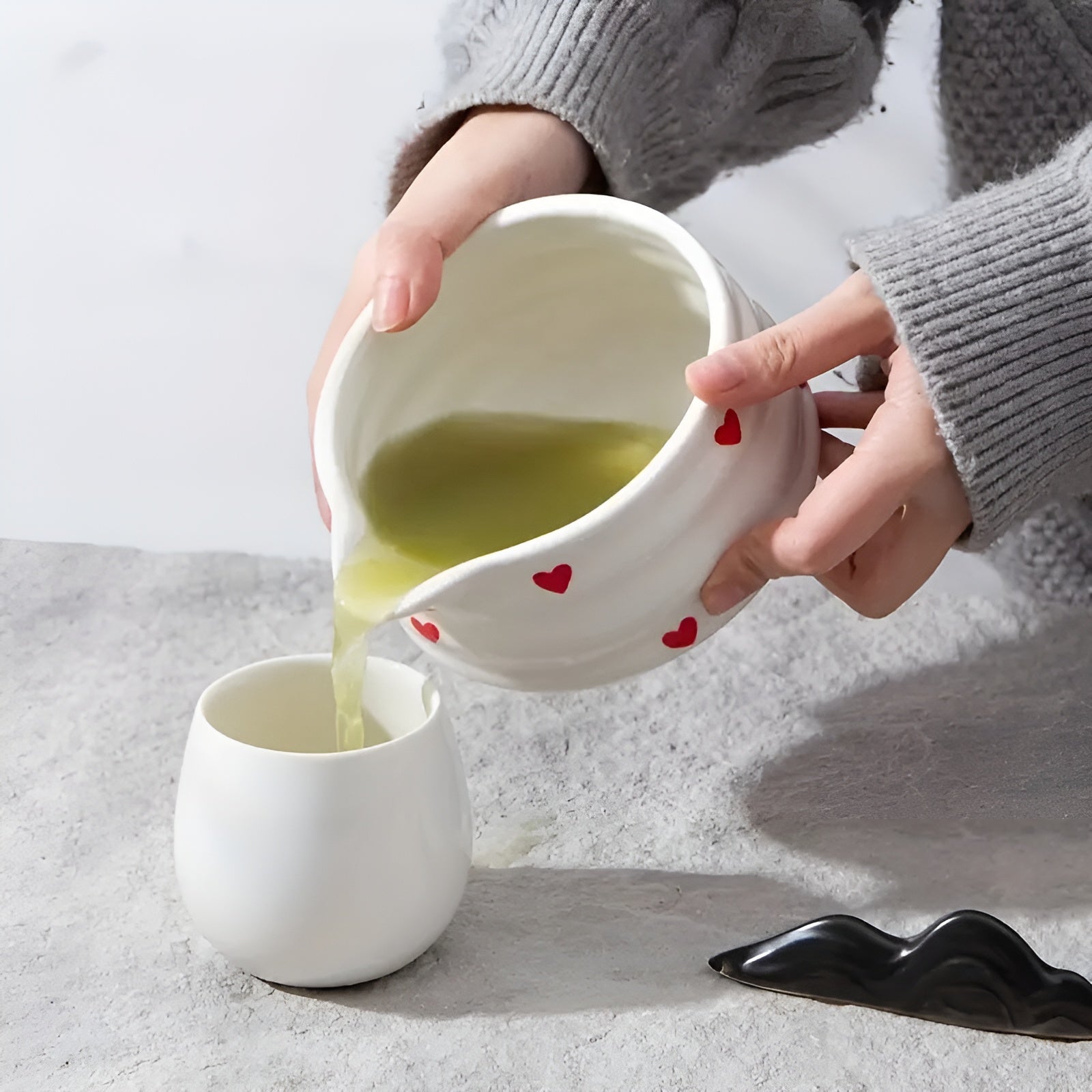 Matcha-Schale mit Herzdesign – 4/5 Stück Ausgießer & Bambusbesen | Ideal für den Hausgebrauch