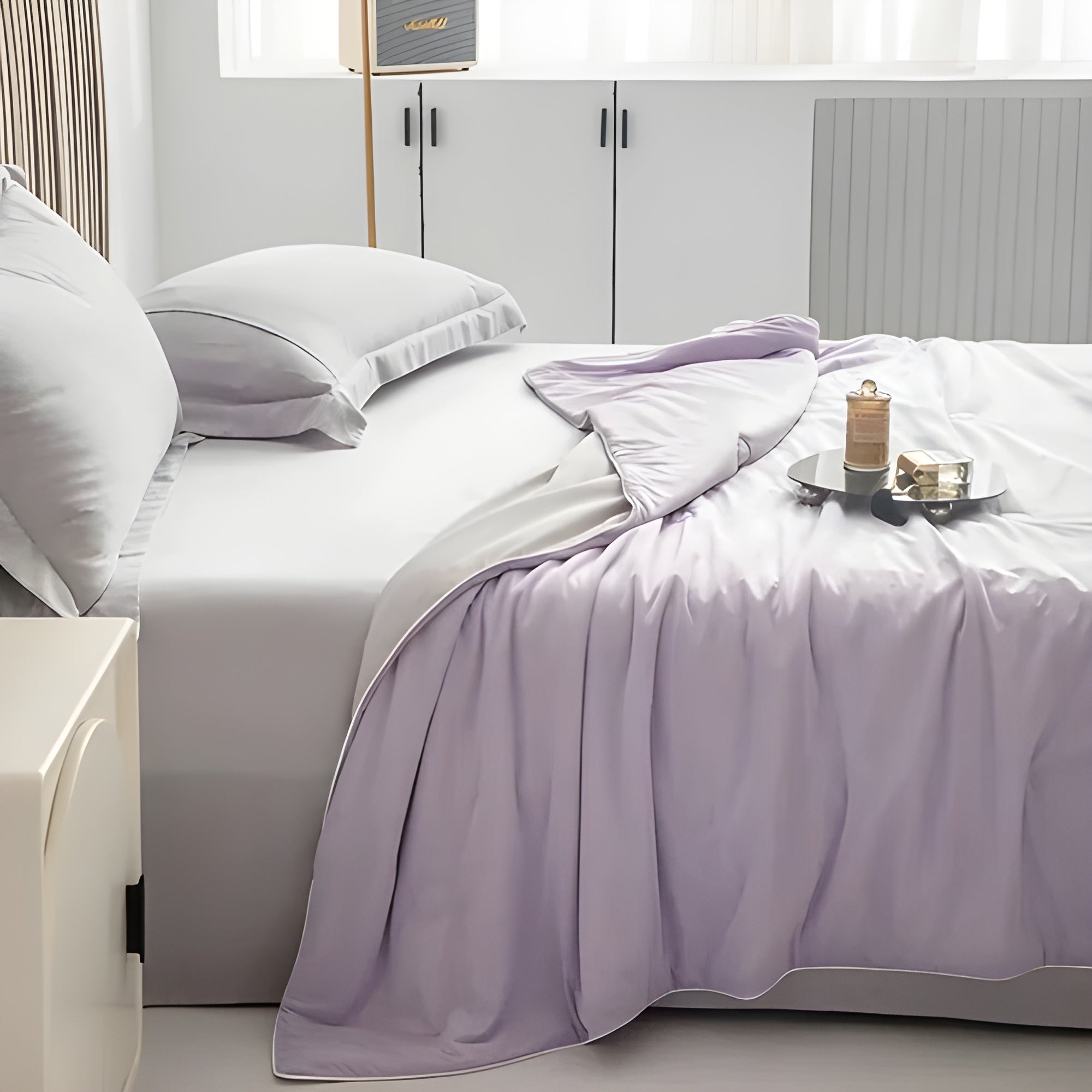 Atmungsaktive Kühldecke – Leichte Sommerdecke für optimalen Schlafkomfort - Flieder / 150x200cm - Decke
