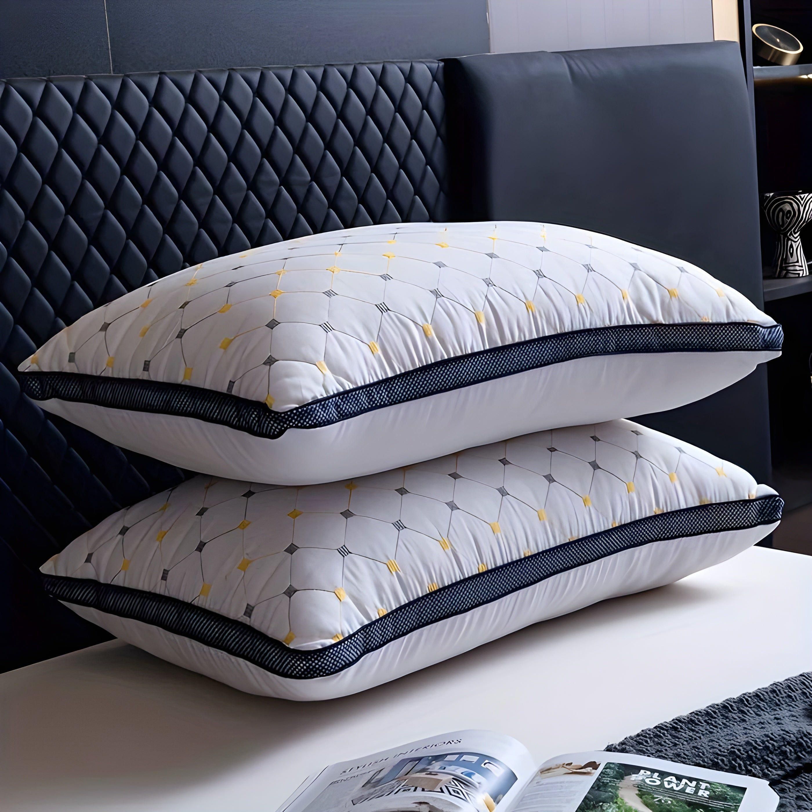 SkyDream Pillow – Gesticktes Nackenstützkissen