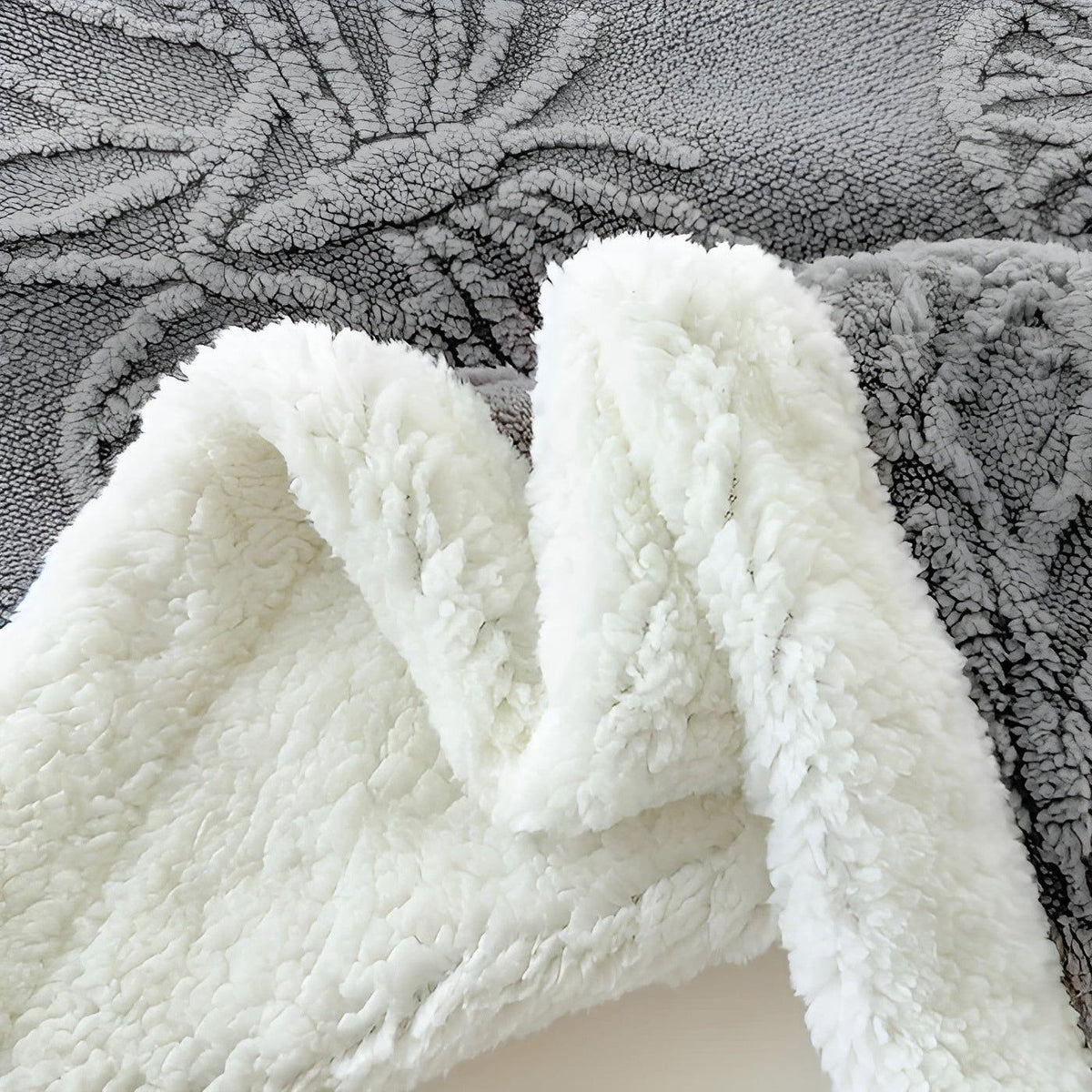 ButterflyDream Blanket - Stilvolle gestickte Schmetterlingsdecke aus warmem Fleece - Saisonale Dekoration