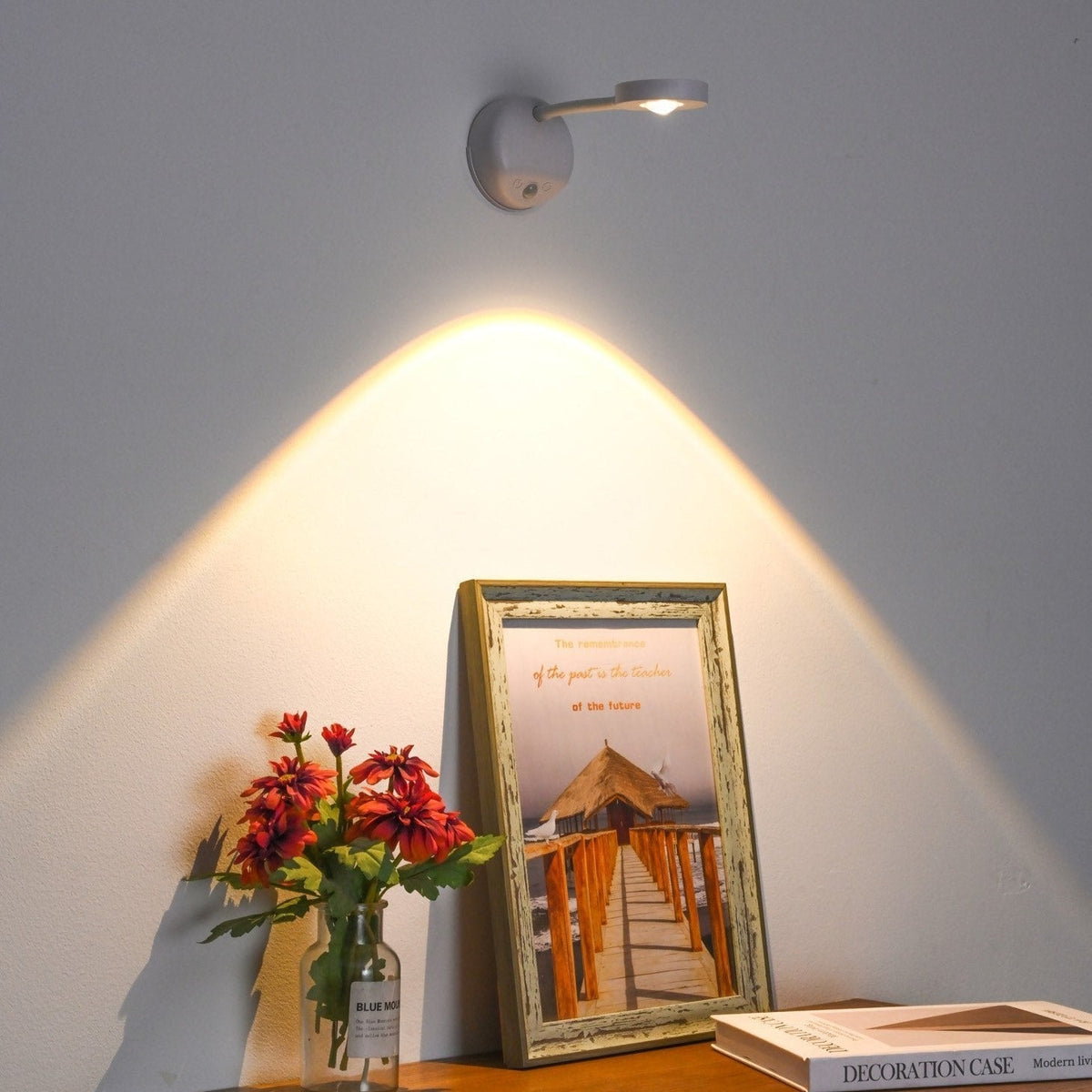 Dimmbare LED-Wandleuchte mit Bewegungssensor und 360° Rotation - Wandleuchte