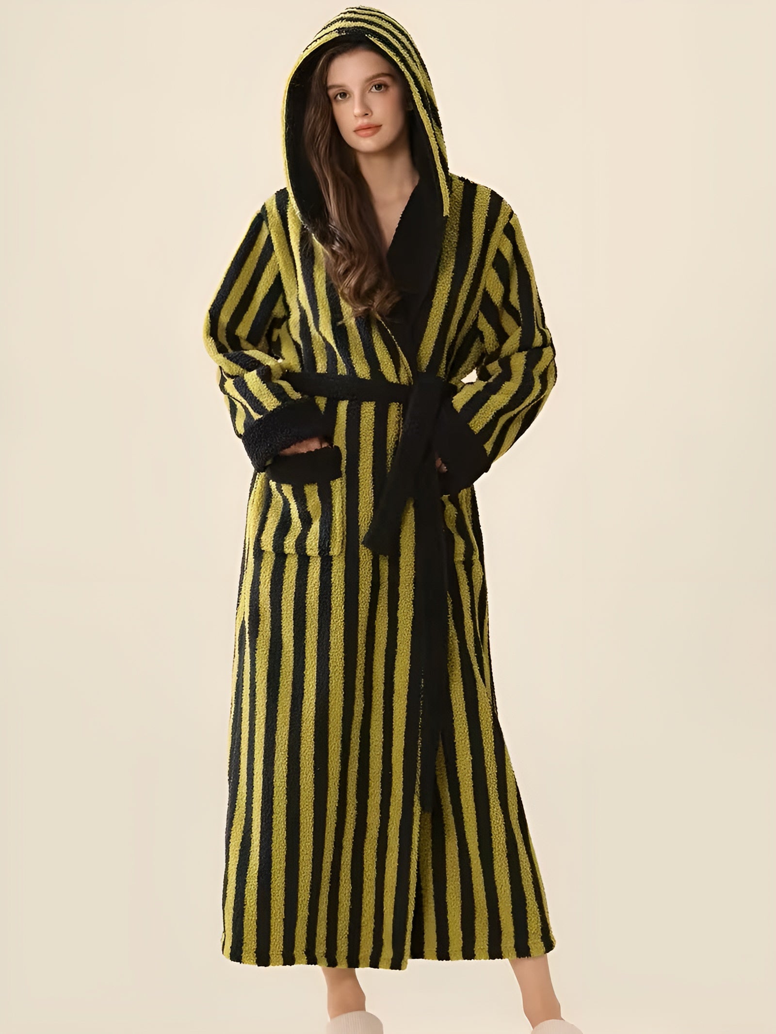 Kapuzen-Bademantel für Damen – Extra Weich & Kuschelig aus Flanell | Warm und Bequem für Kalte Tage