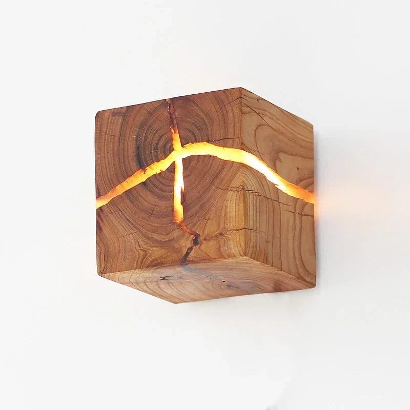 Holz-Wandleuchte mit kubischem Design – Warmes LED-Licht - Wandleuchten