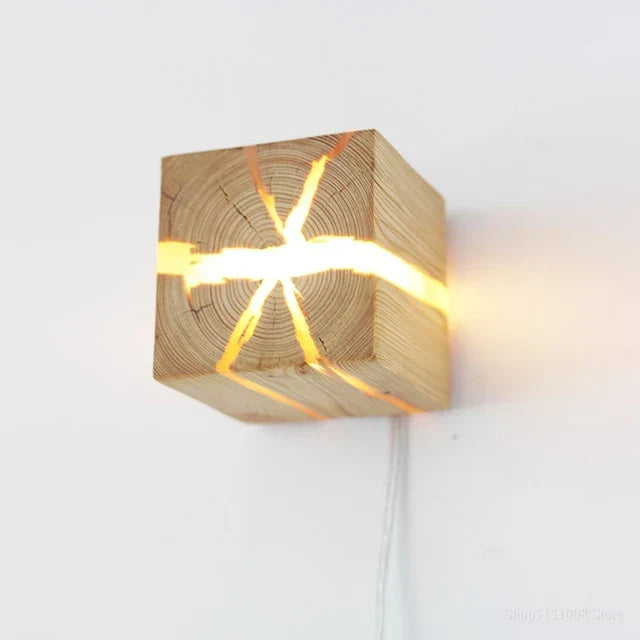 Holz-Wandleuchte mit kubischem Design – Warmes LED-Licht - Wandleuchten
