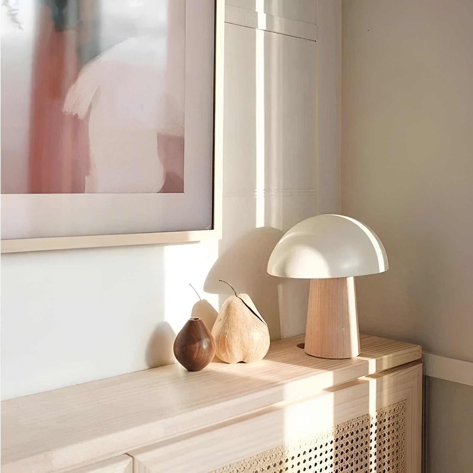 Minimalistische Tischlampe – Skandinavisches Design mit Warmem Licht | Perfekt für Wohnzimmer & Schlafzimmer