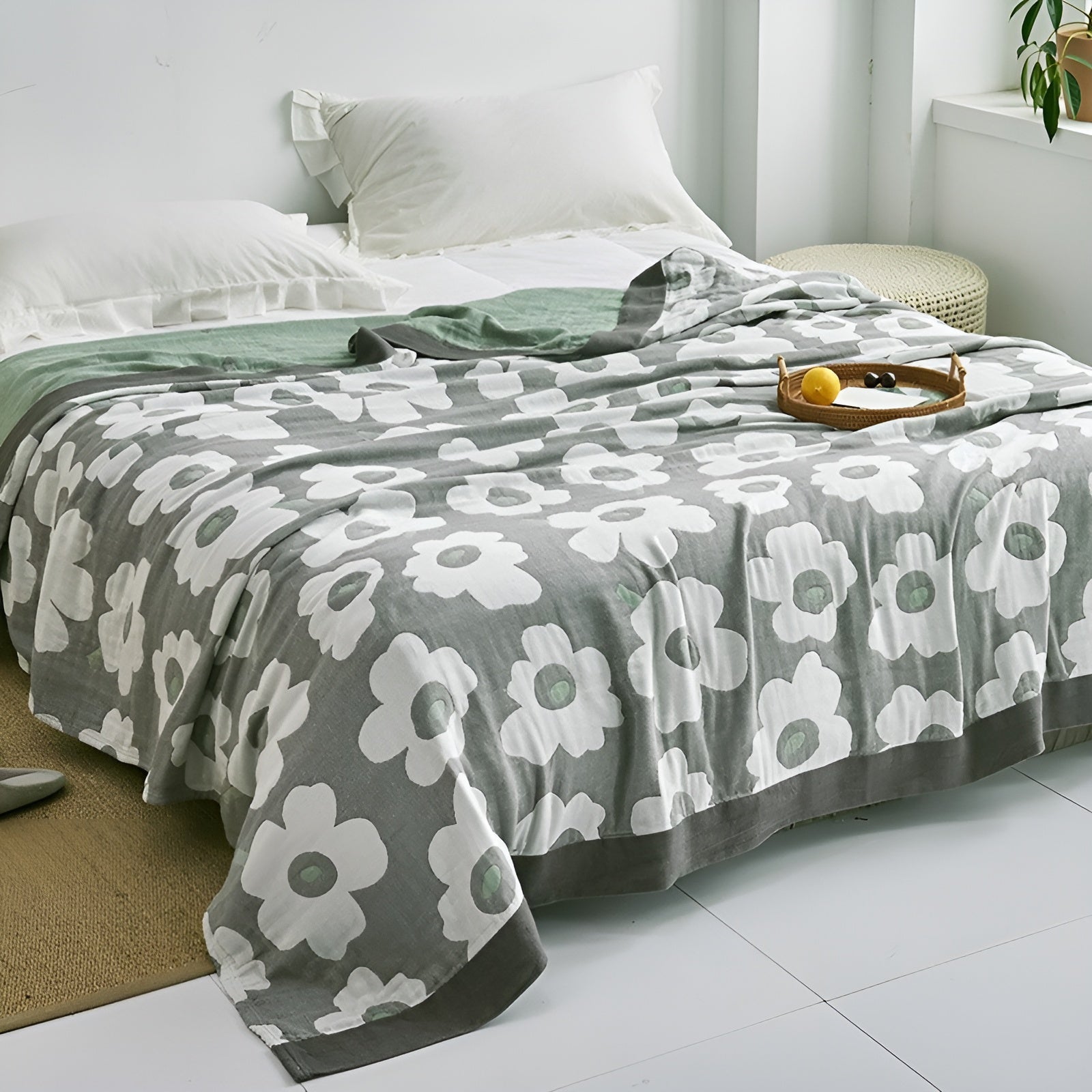 Japanische Kuscheldecke – Weiche Sofadecke für Gemütliche Wohnmomente - Blumen Grün / 150x200cm - Decke