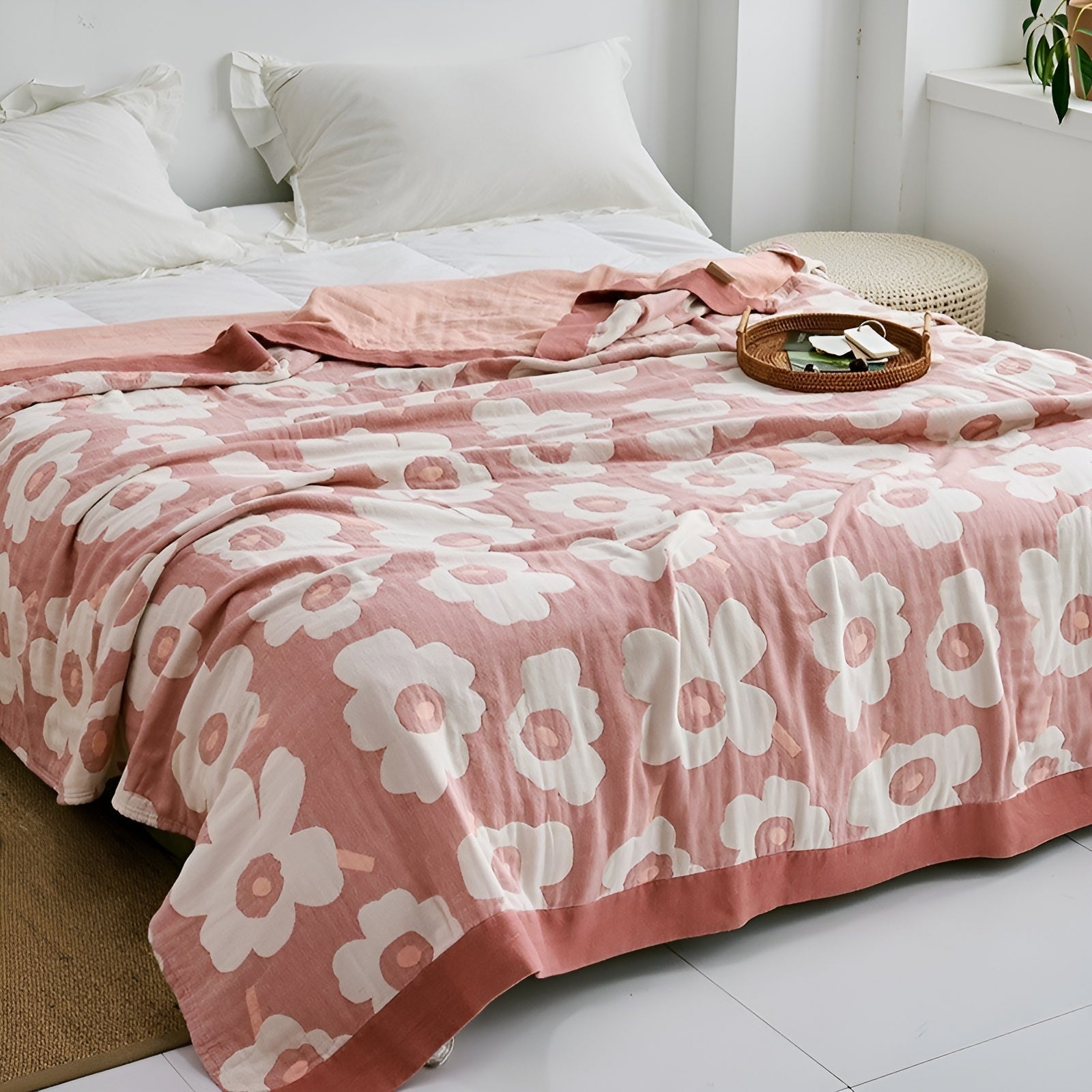 Japanische Kuscheldecke – Weiche Sofadecke für Gemütliche Wohnmomente - Blumen Rosa + Weiß / 150x200cm - Decke