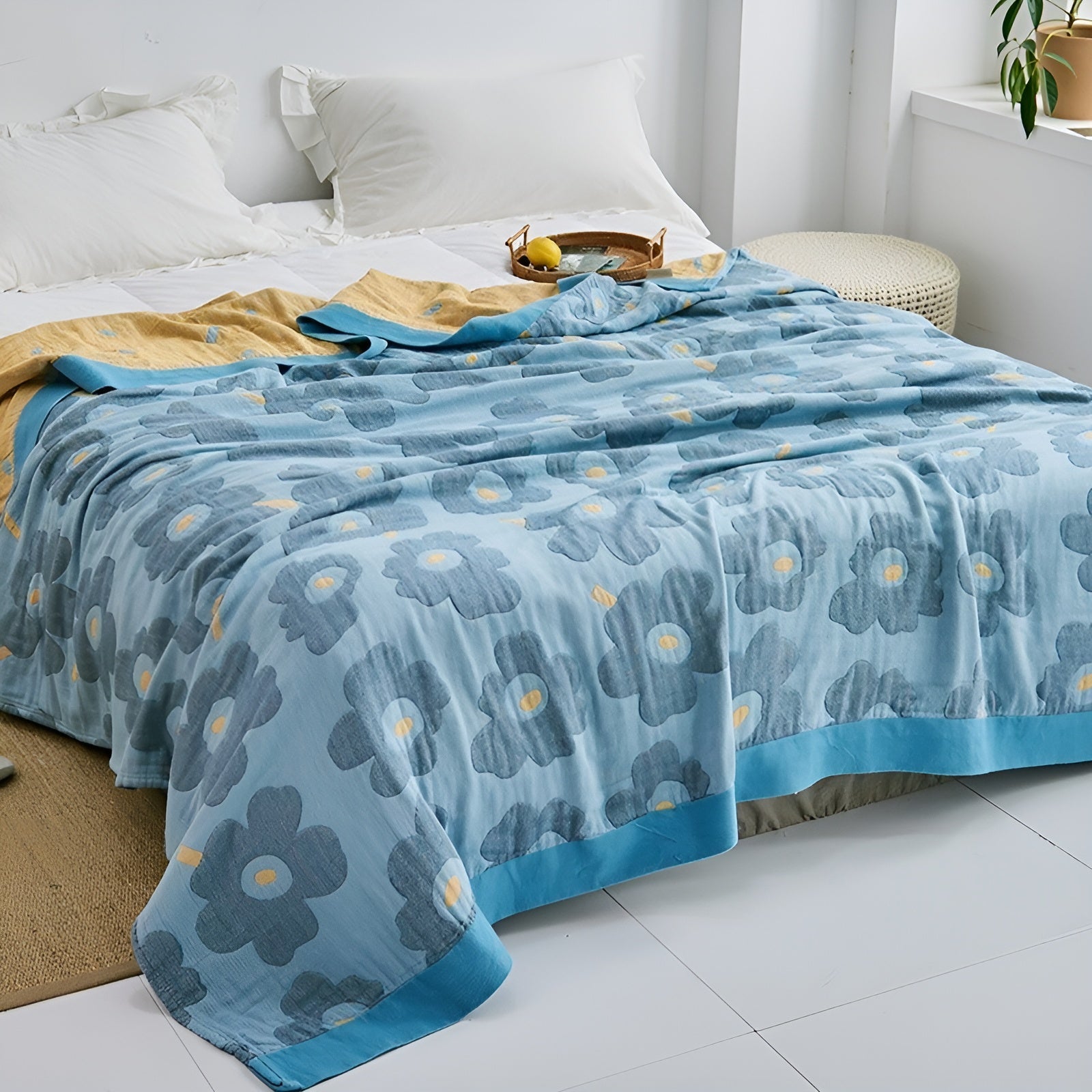 Japanische Kuscheldecke – Weiche Sofadecke für Gemütliche Wohnmomente - Blumen Blau / 150x200cm - Decke