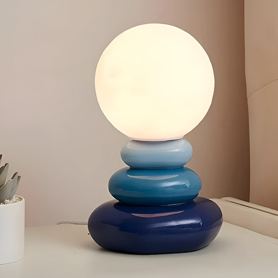 LayeredLumi Lampe - Skandinavische, farbenfrohe, gestapelte Tischlampe