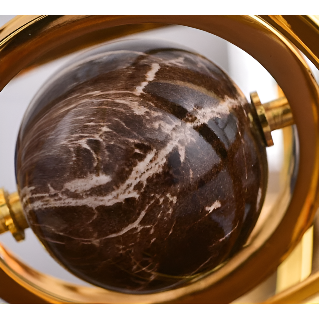 Luxe Globe - Handgefertigte Metallskulptur mit Marmorsockel für Moderne Wohnkultur - Skulptur