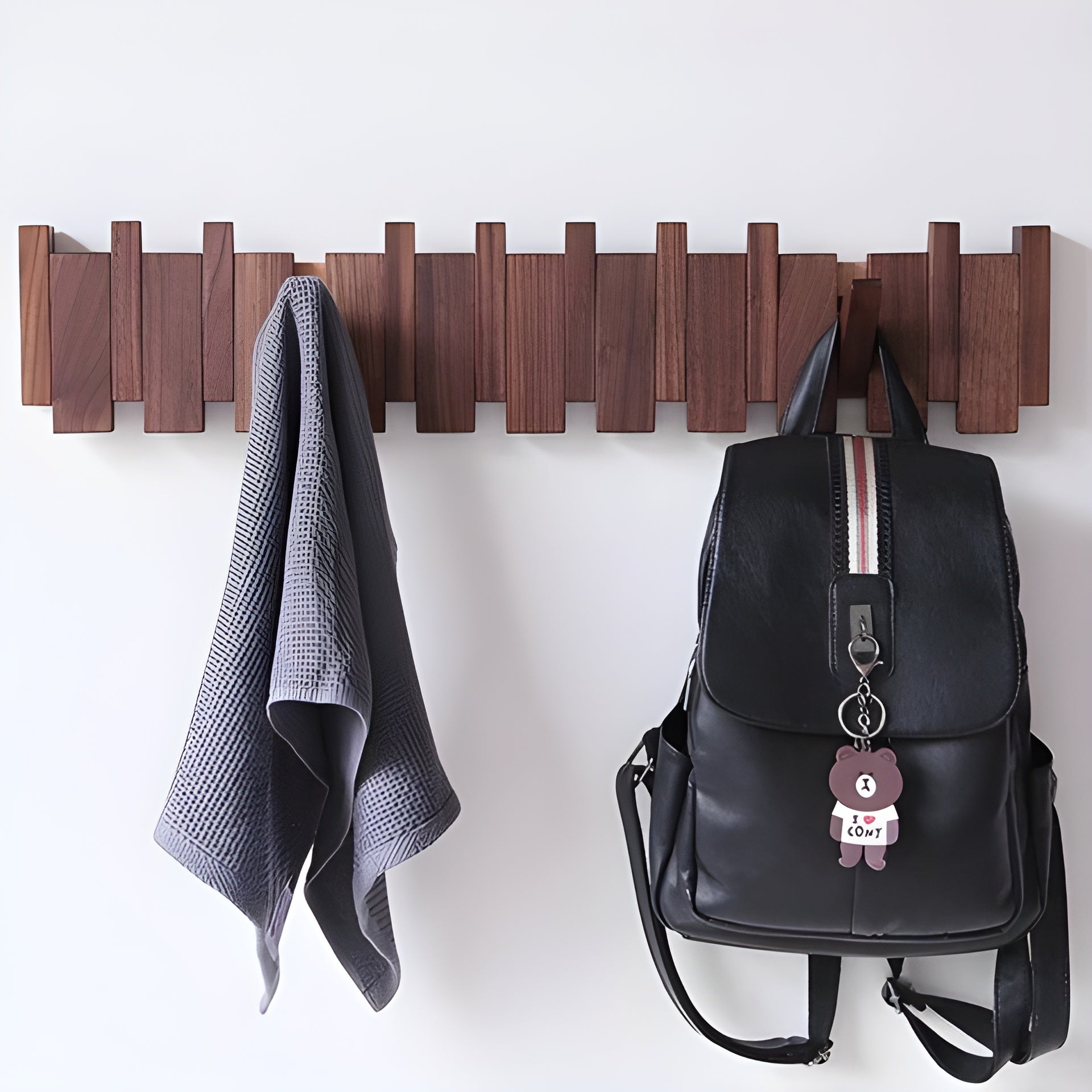 Luxuriöse Garderobe aus Holz im Klavierdesign – Handgefertigte Garderobe zur Wandmontage - Wandhaken