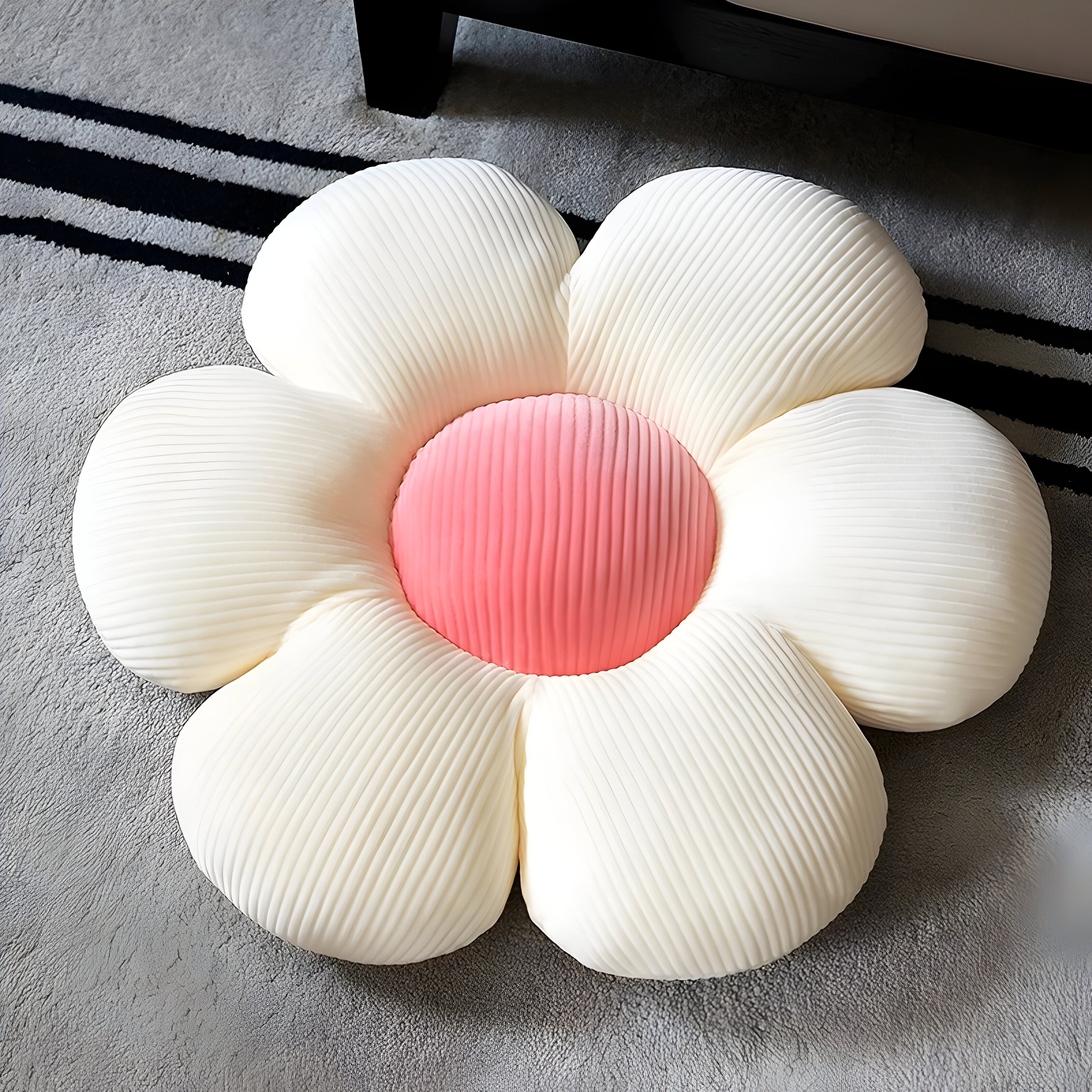 FloraDream Cushion - Weiches Sechs Blütenblättern Kissen