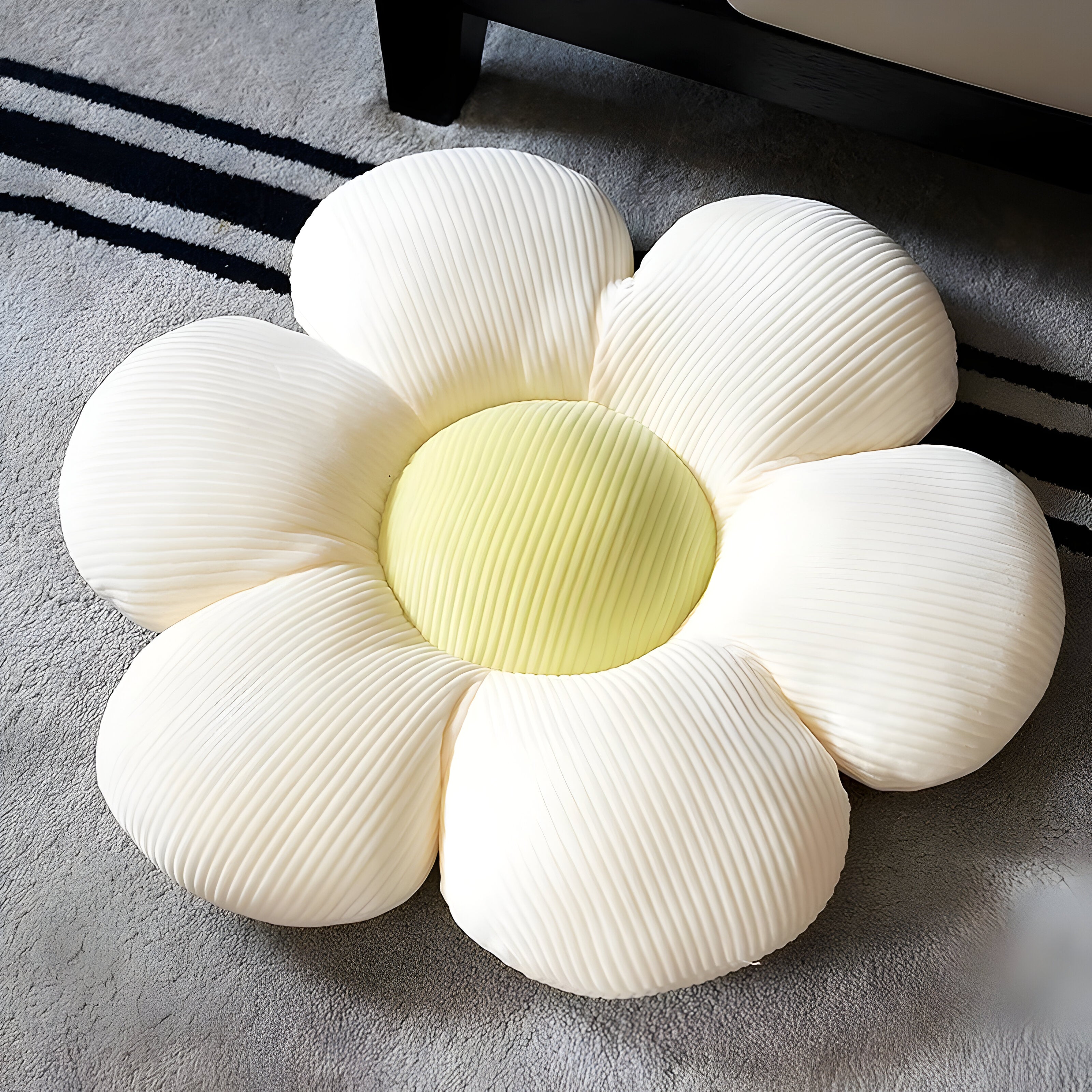 FloraDream Cushion - Weiches Sechs Blütenblättern Kissen