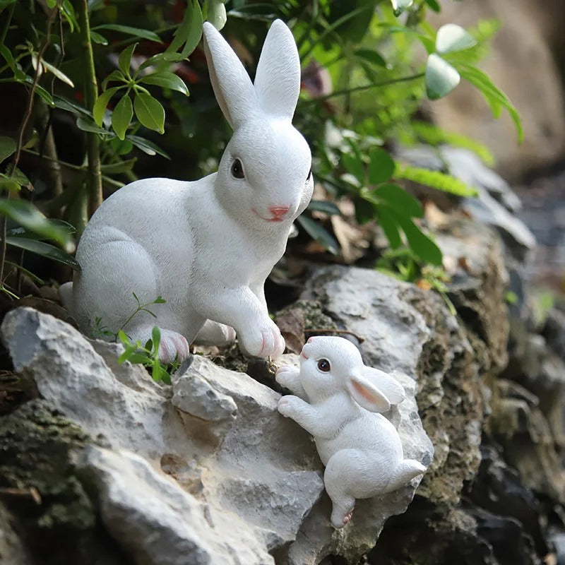 MeadowHops Statue - Skurrile Osterhasen Familie Statue