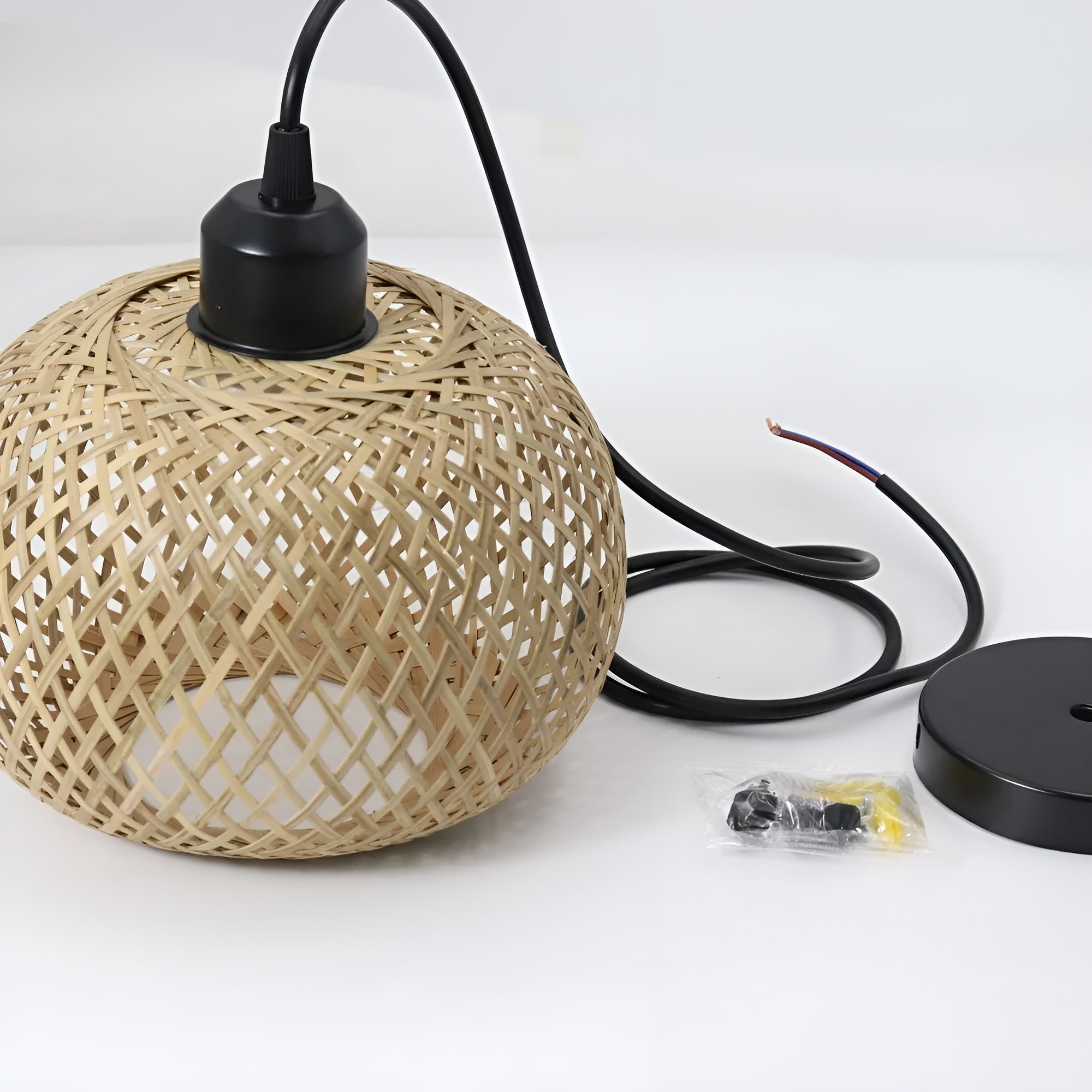 Bambus-Hängeleuchte – Natürlicher Rattan-Look | Handgefertigt für Wohnzimmer, Café und Restaurant