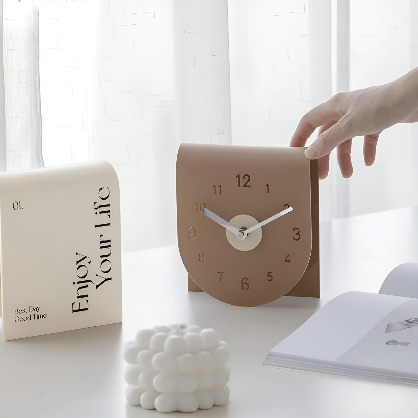 TimberCharm Clock – Dekorative Tischuhr