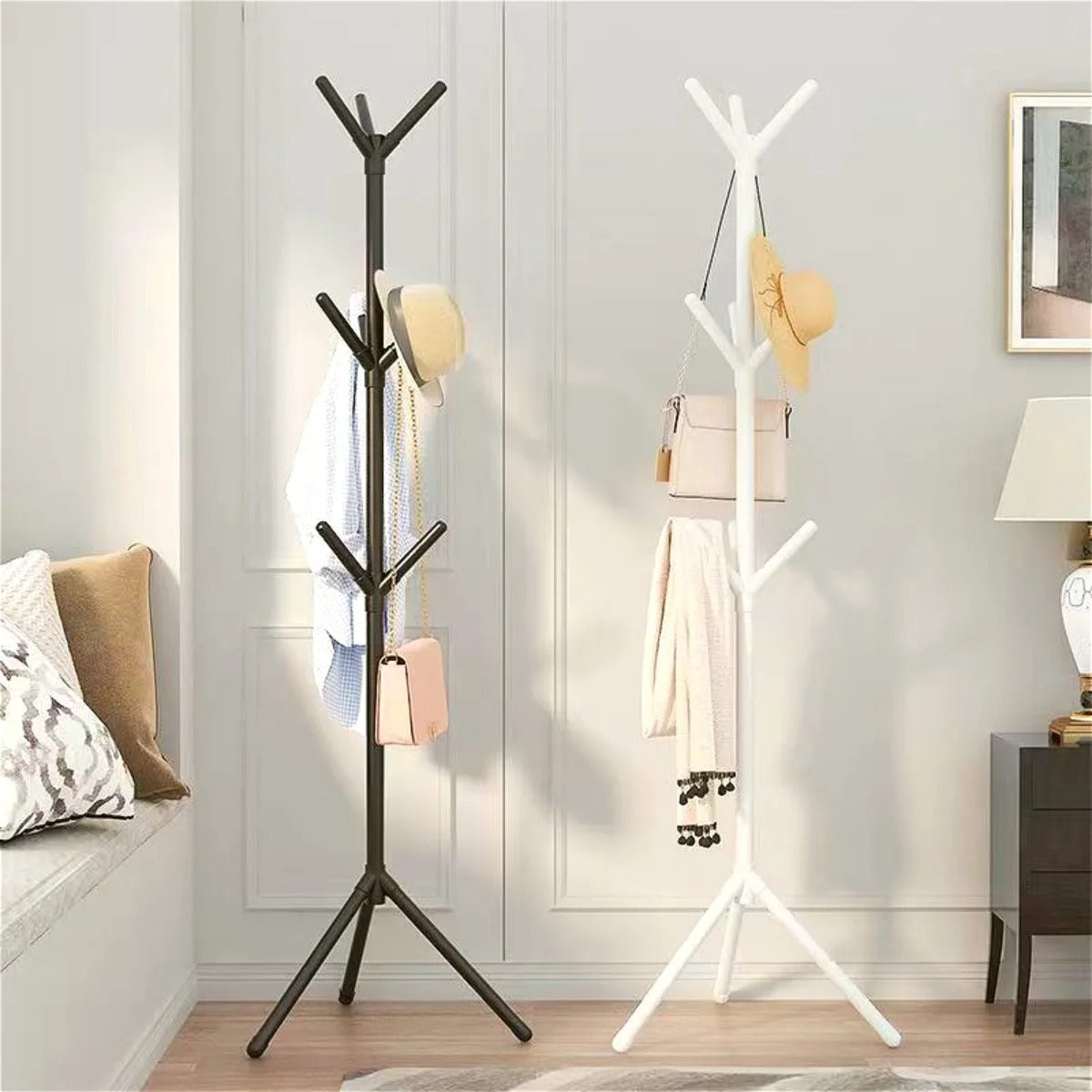 LeafRise Rack – Vertikaler Kleiderhaken in Baumzweig-Form