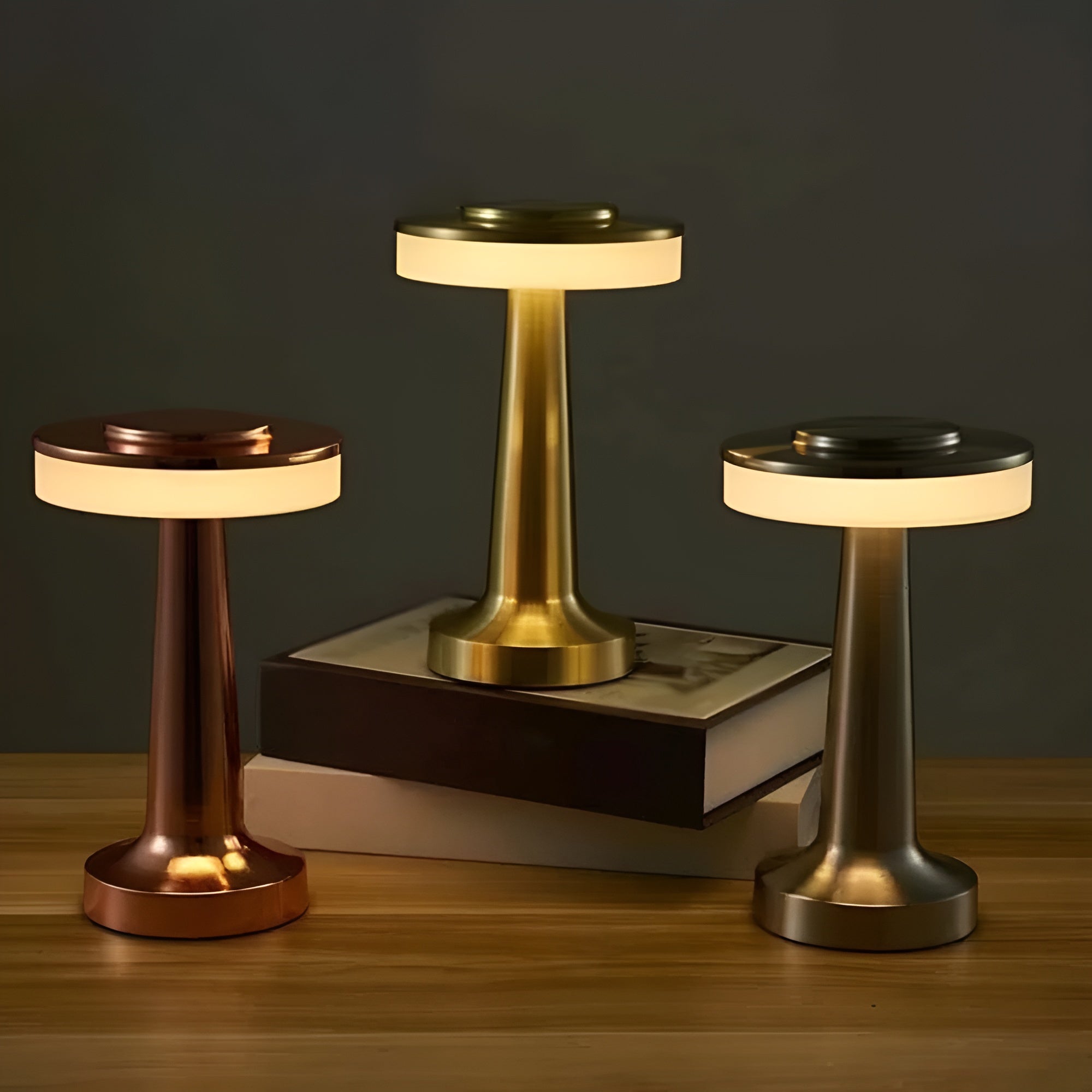 DuskGlow Lamp - Retro USB-Lade-LED-Tischlampe