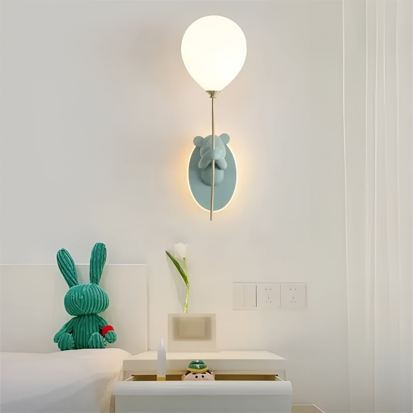 LED Wandleuchte mit Bär und Ballon – Kreatives Nachtlicht | Perfekt fürs Kinderzimmer & Nachttisch