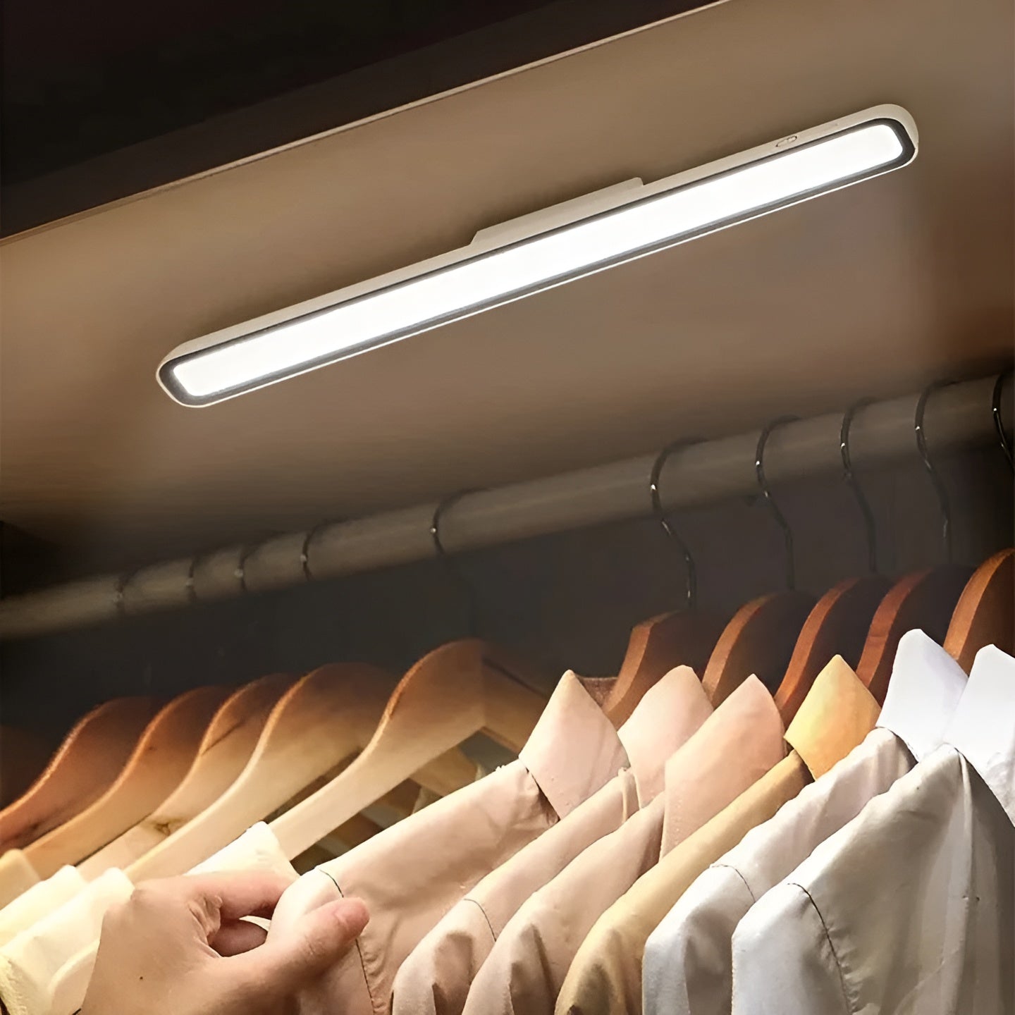 LED-Lichtleiste mit Magnet – Kabellos & Mobil | Perfekt für flexible Beleuchtung