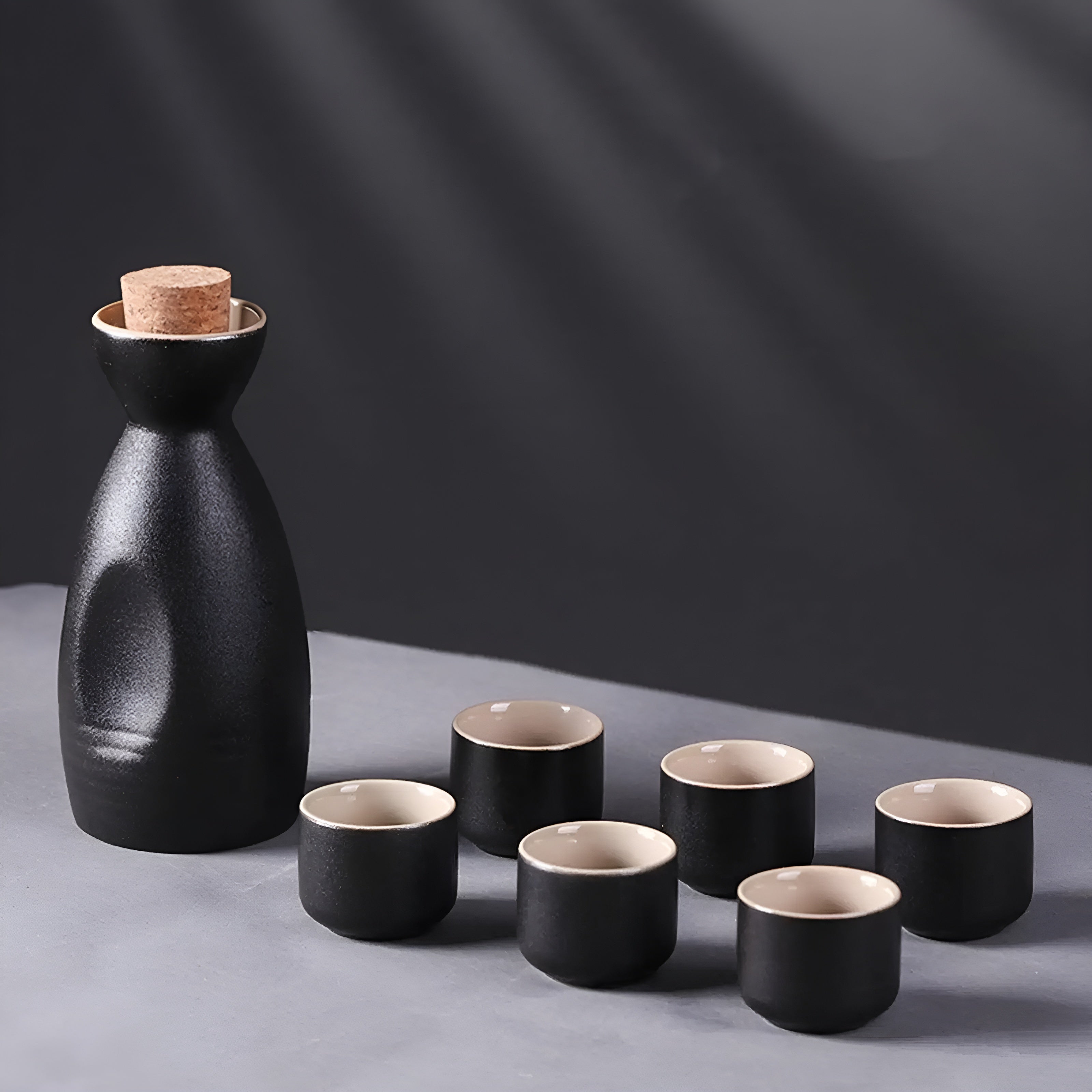 Vintage Sake-Set aus Keramik – Traditionell & Nachhaltig | Perfekt als Geschenk & Deko für Zuhause