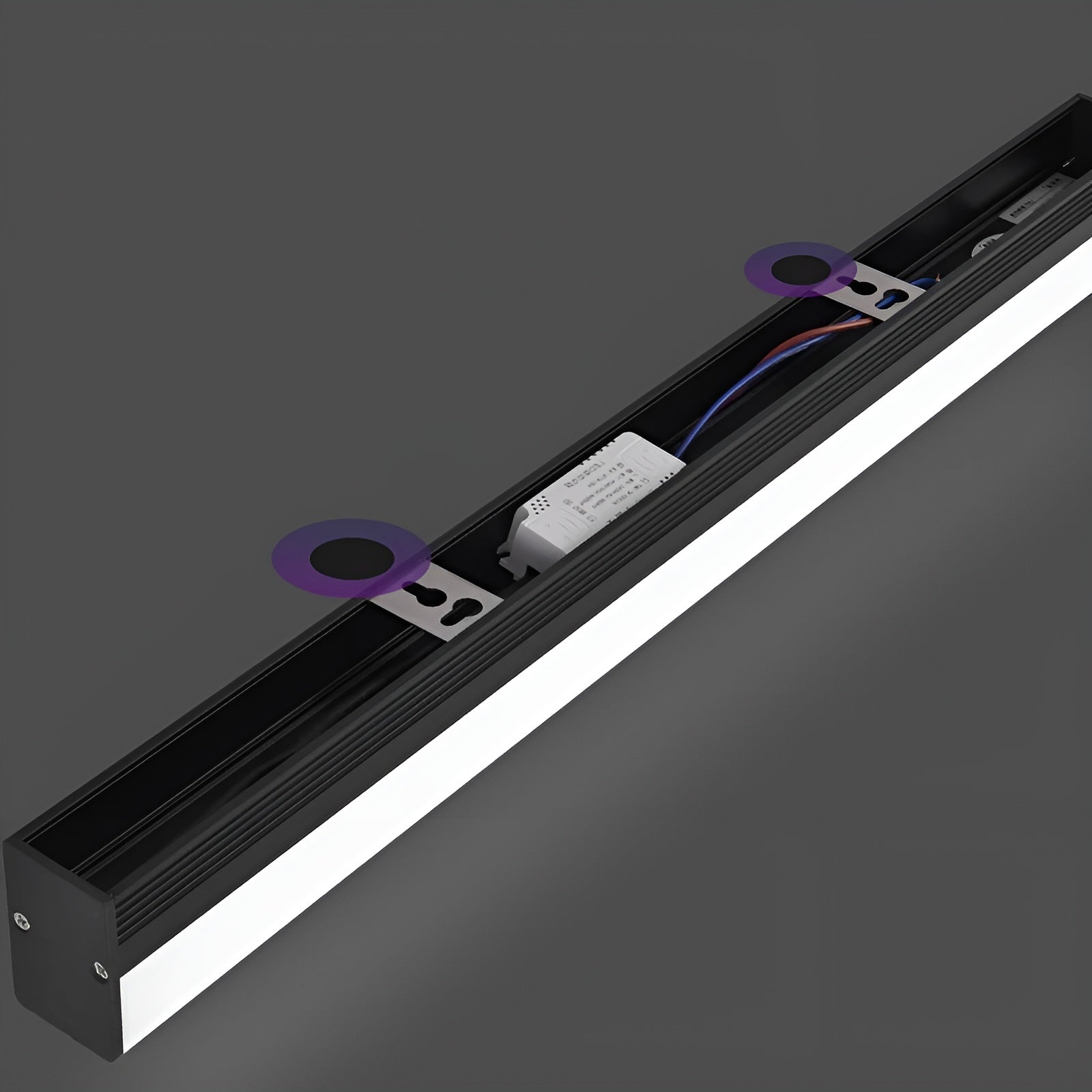 Lange LED-Spiegelleuchte – Extra Hell & Stilvoll | Perfekt für Bad und Innenräume