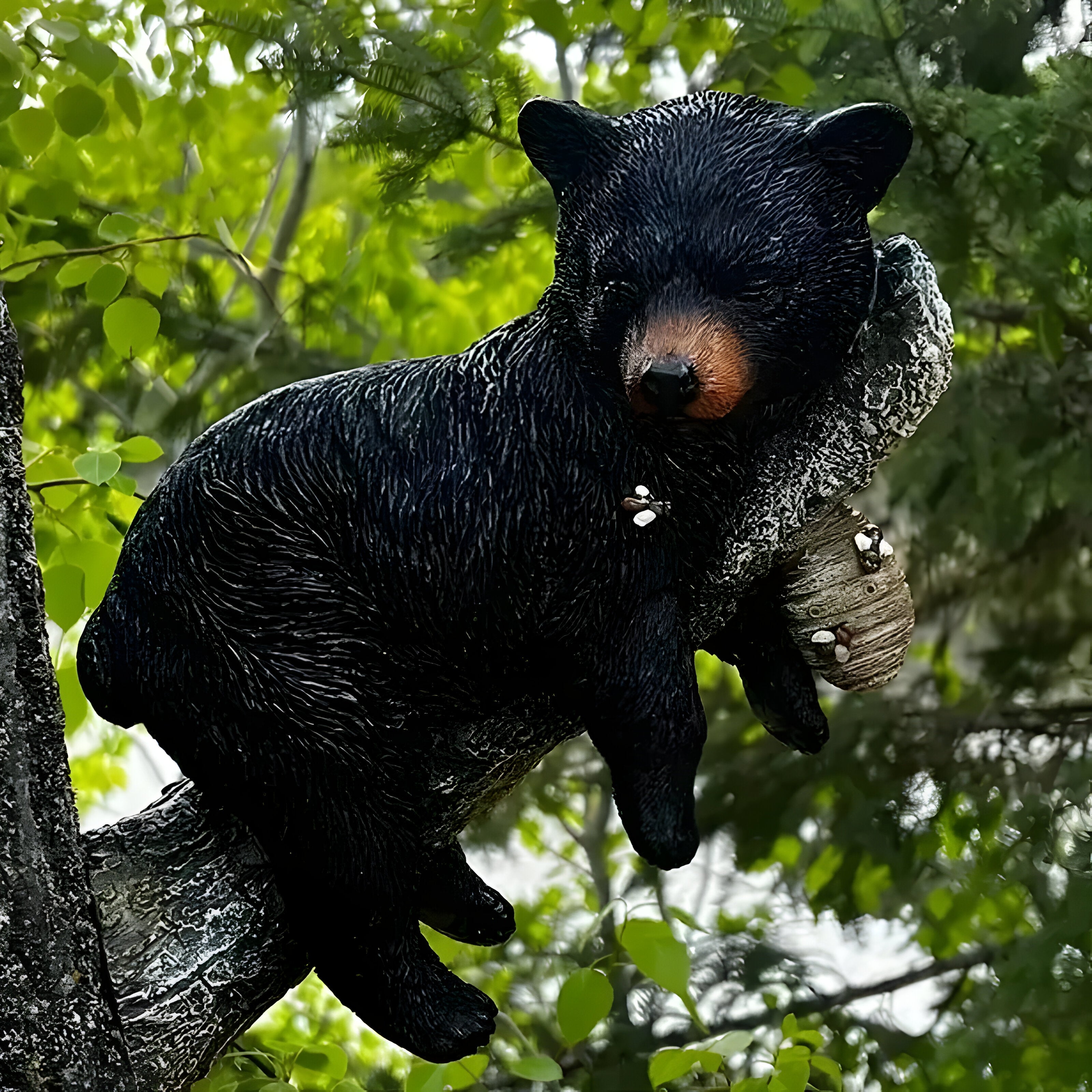 BearWhisper Skulptur – Wandmontierte Bärenschläfer Gartenstatue