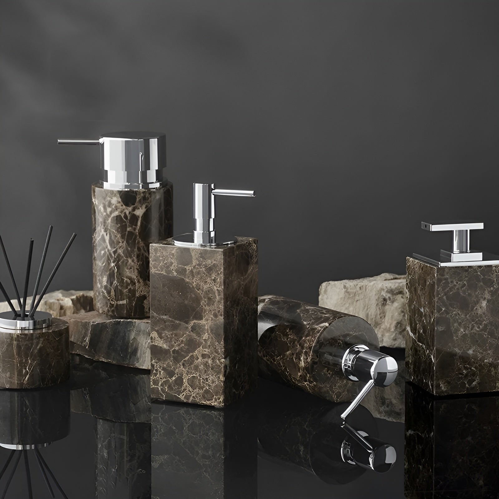 Badezimmer-Set aus Emperador Marmor – Luxuriöser Seifenspender, Seifenschale & Duftaccessoire | Elegante Bad-Accessoires