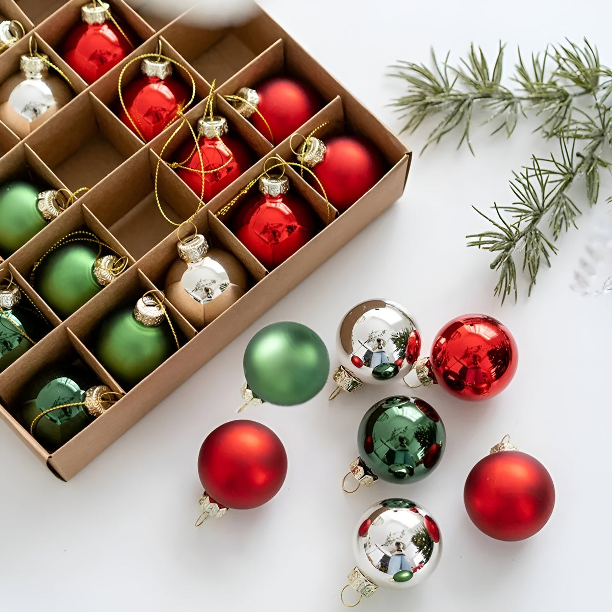 Mini-Glaskugeln Weihnachten – 25er Set Handgefertigte Dekoanhänger | Perfekt für Weihnachtsbaum & Geschenke - D