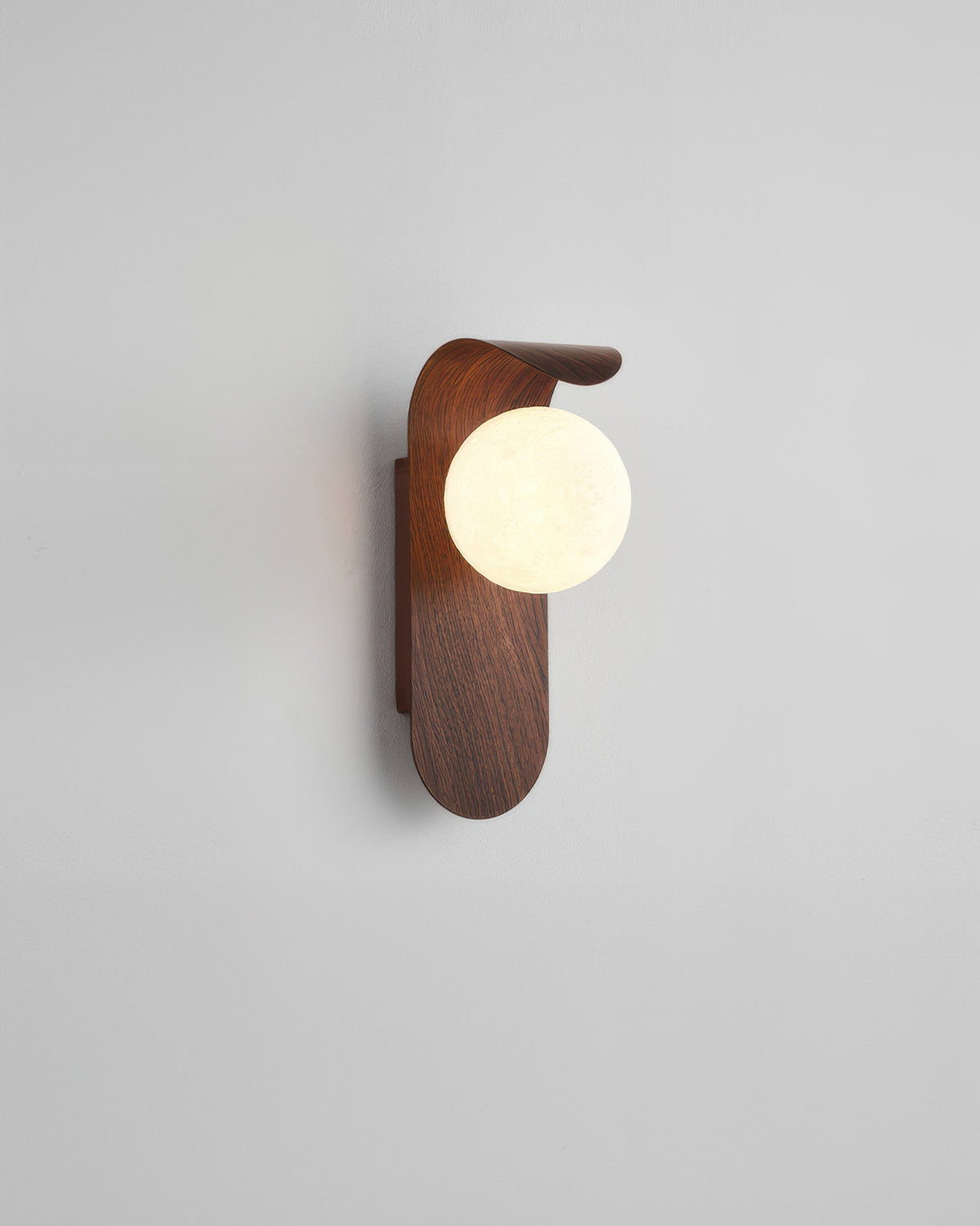 Mittelalterliche Französische Wandlampe – Elegante Wandleuchte im Vintage-Stil - Nussbaum - Wandleuchten