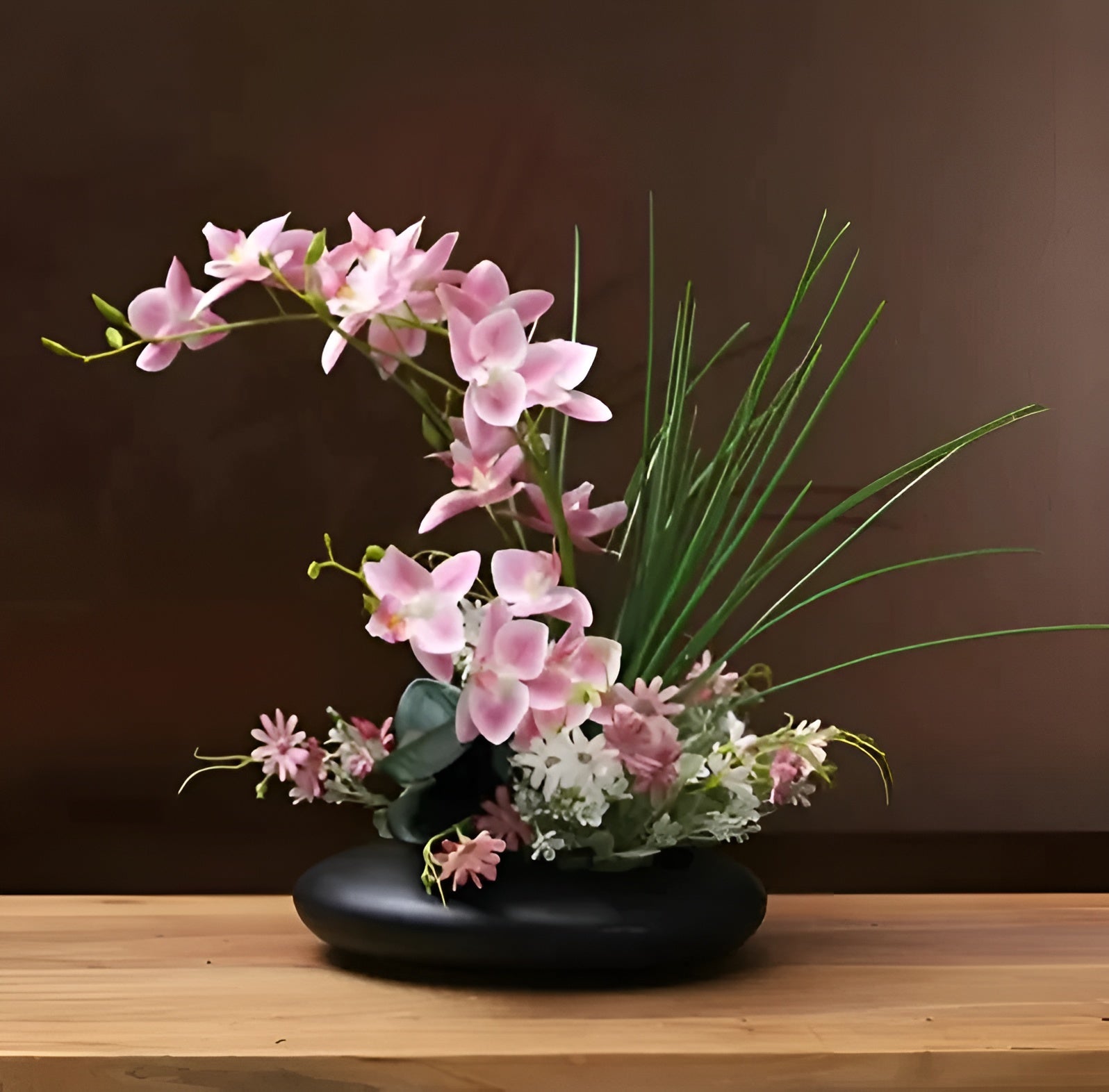 Moderne Keramikvase mit Taubenfigur & Orchideen – Stilvolle Deko für Wohnzimmer & Eingangsbereich - Vase