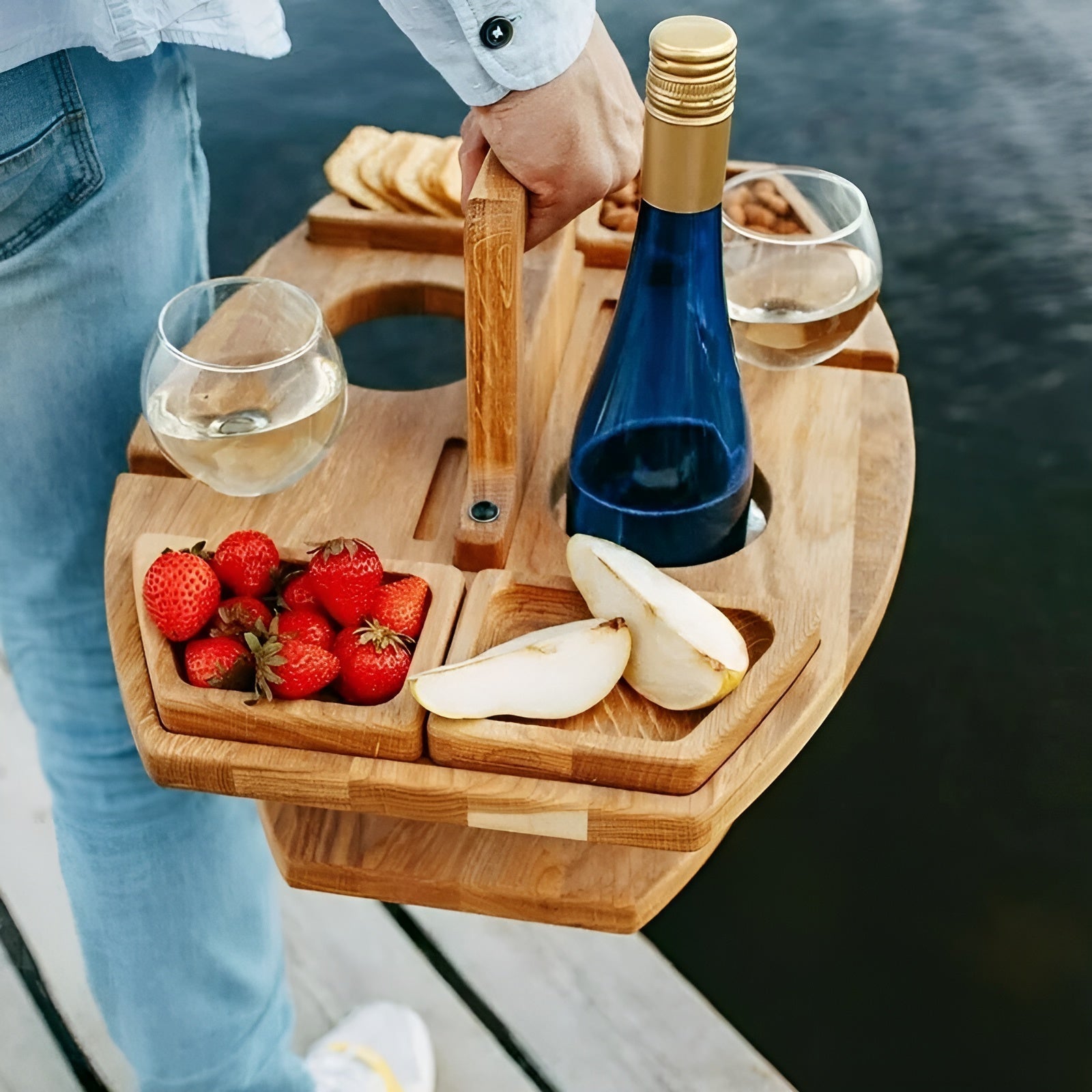 Picknick-Weintisch aus Holz – Perfekt für Wein & Snacks im Freien - Picknicktisch