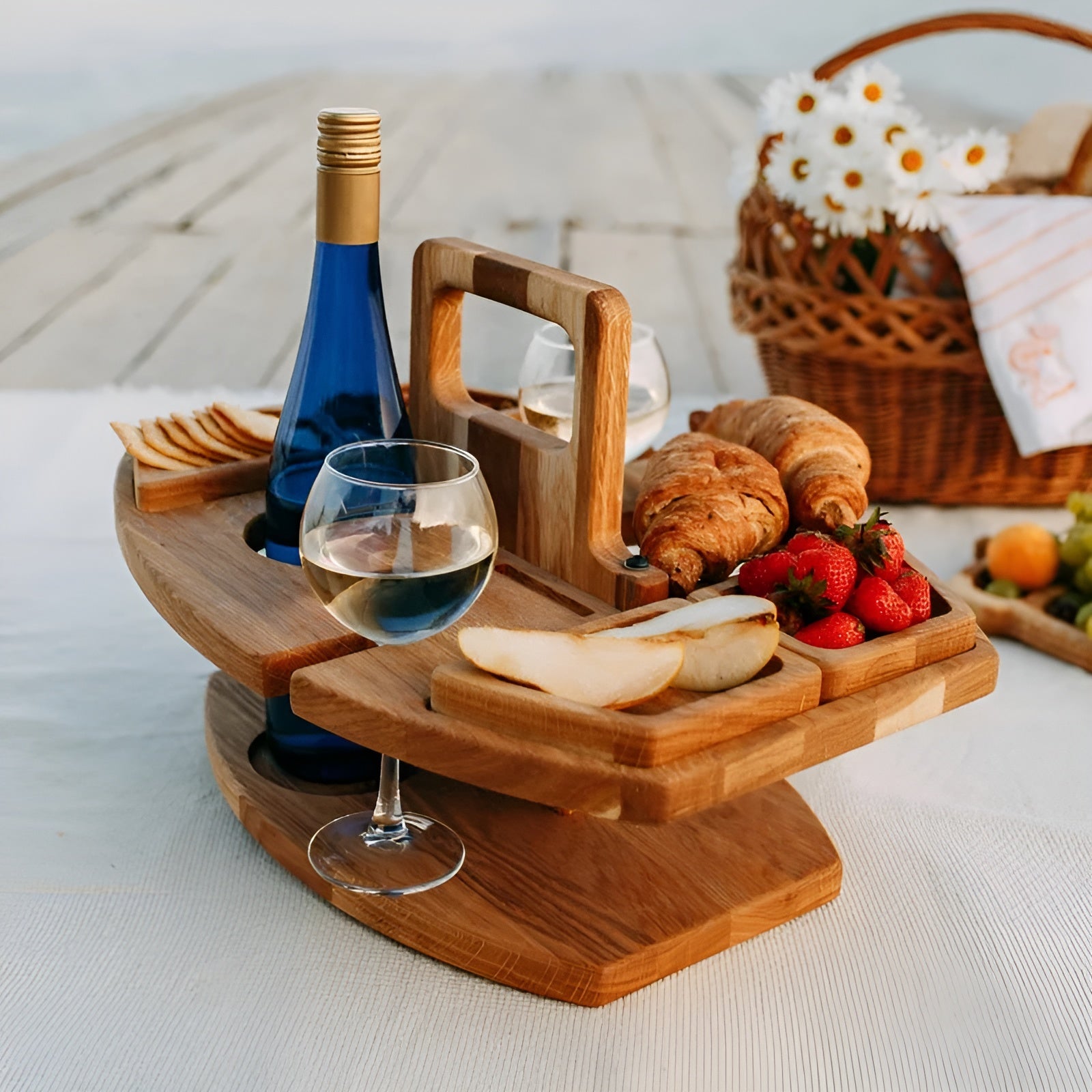 Picknick-Weintisch aus Holz – Perfekt für Wein & Snacks im Freien - Picknicktisch