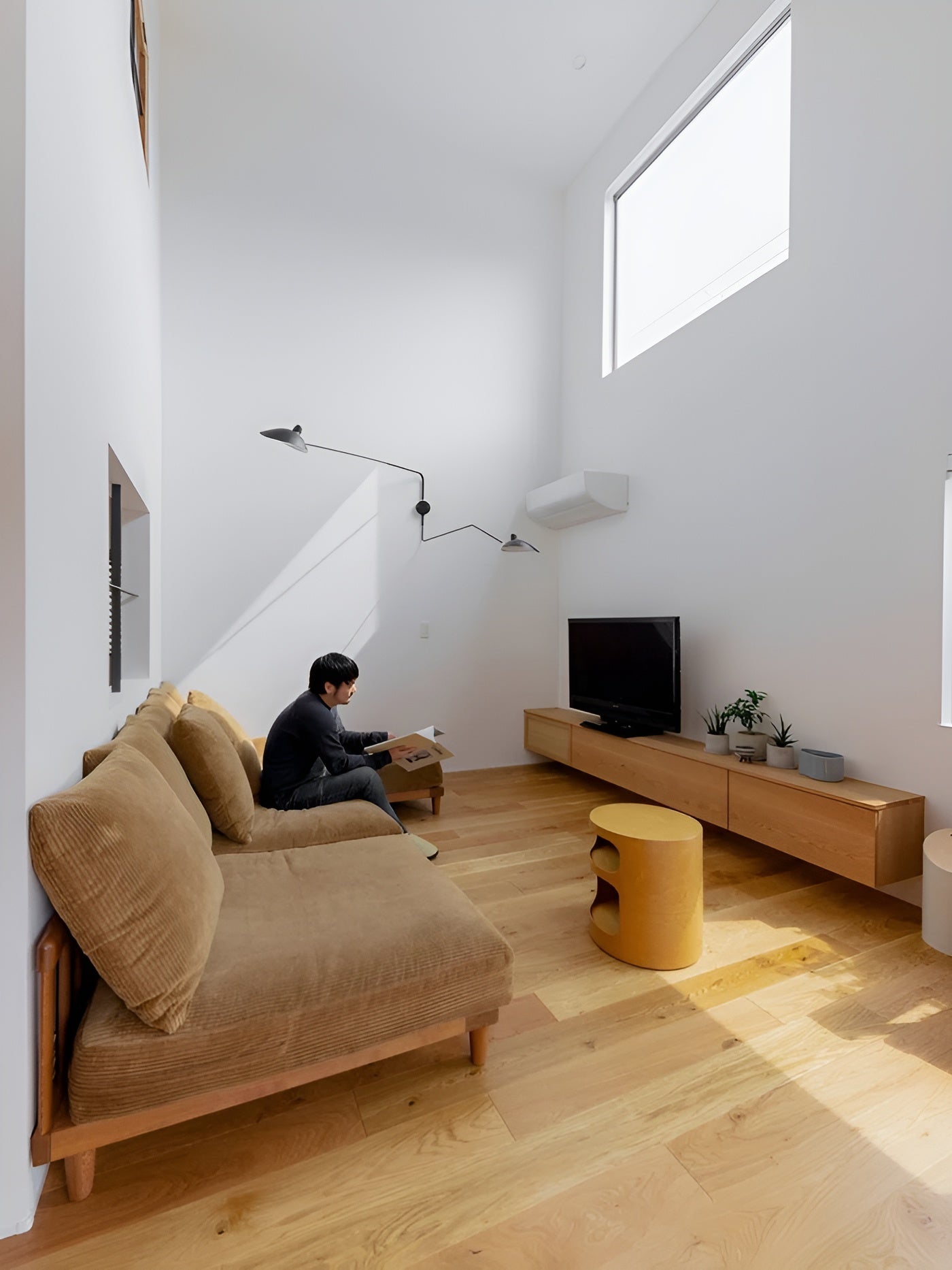Wandleuchte mit Schwenkarm – Elegantes Zeitloses Design für Schlafzimmer & Büro - Wandlampe