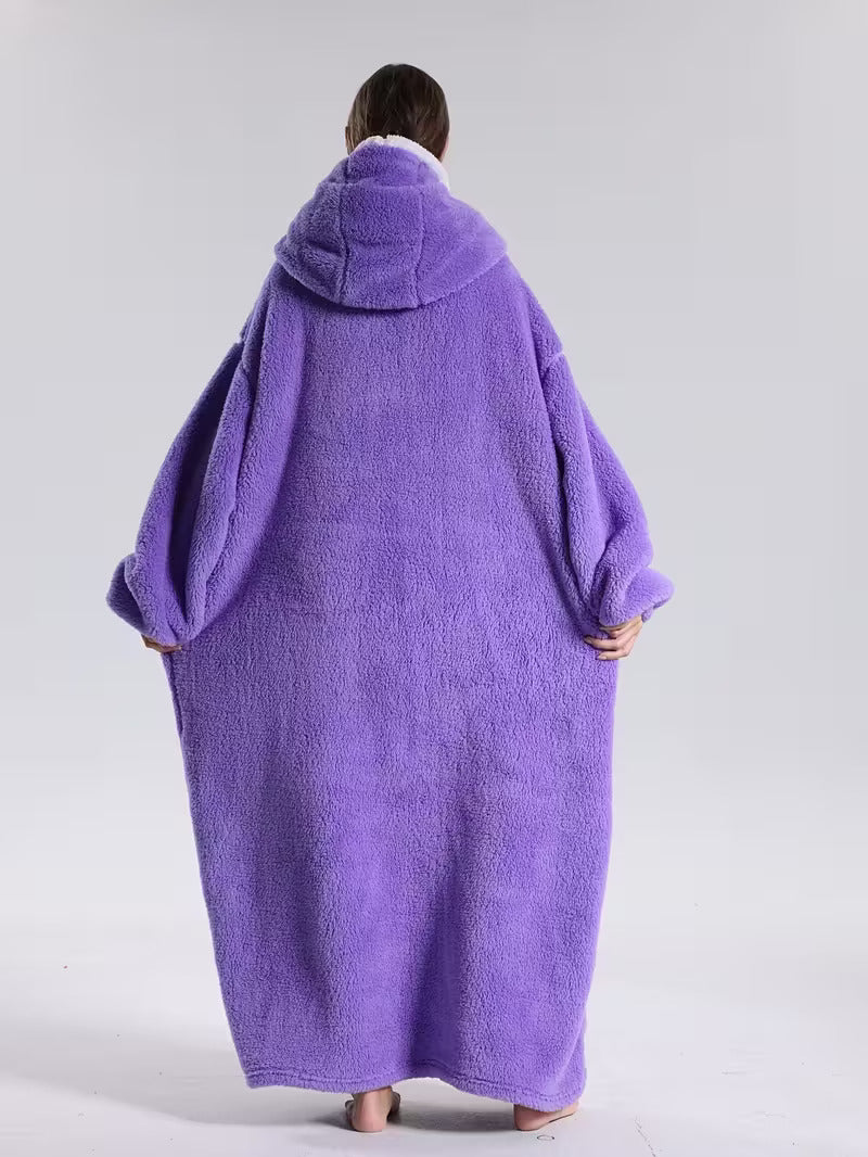 Hoodie-Decke in Braun – Vorderansicht