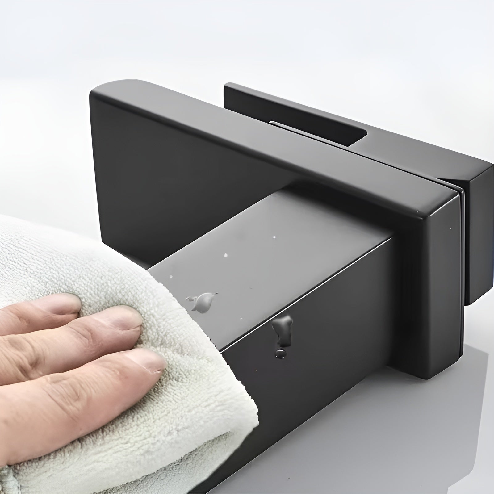 Wasserfall Wasserhahn fürs Waschbecken – Elegantes Design | Einhebelarmatur mit Warm- und Kaltwasser