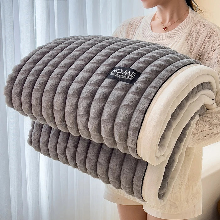 Weiche Fleece-Kuscheldecke aus Baumwolle und Polyester – warmes Plaid - Grau / 100 x 150 cm - Decken und Plaids