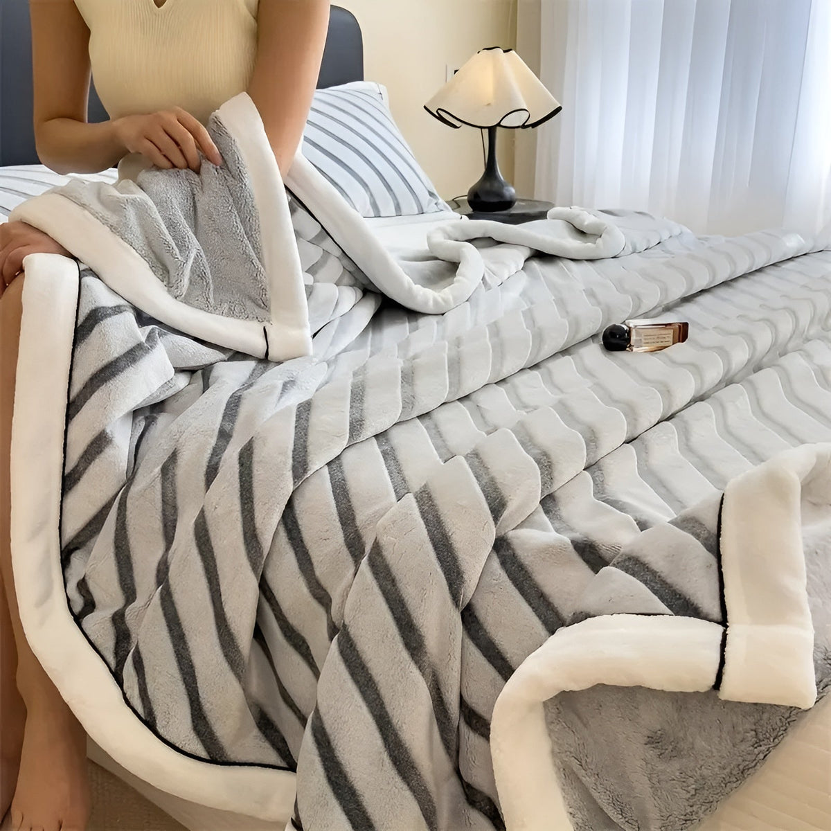 Weiche Kuscheldecke aus Milchsamt – Warm und Bequem | Perfekt für Herbst und Winter - Decke