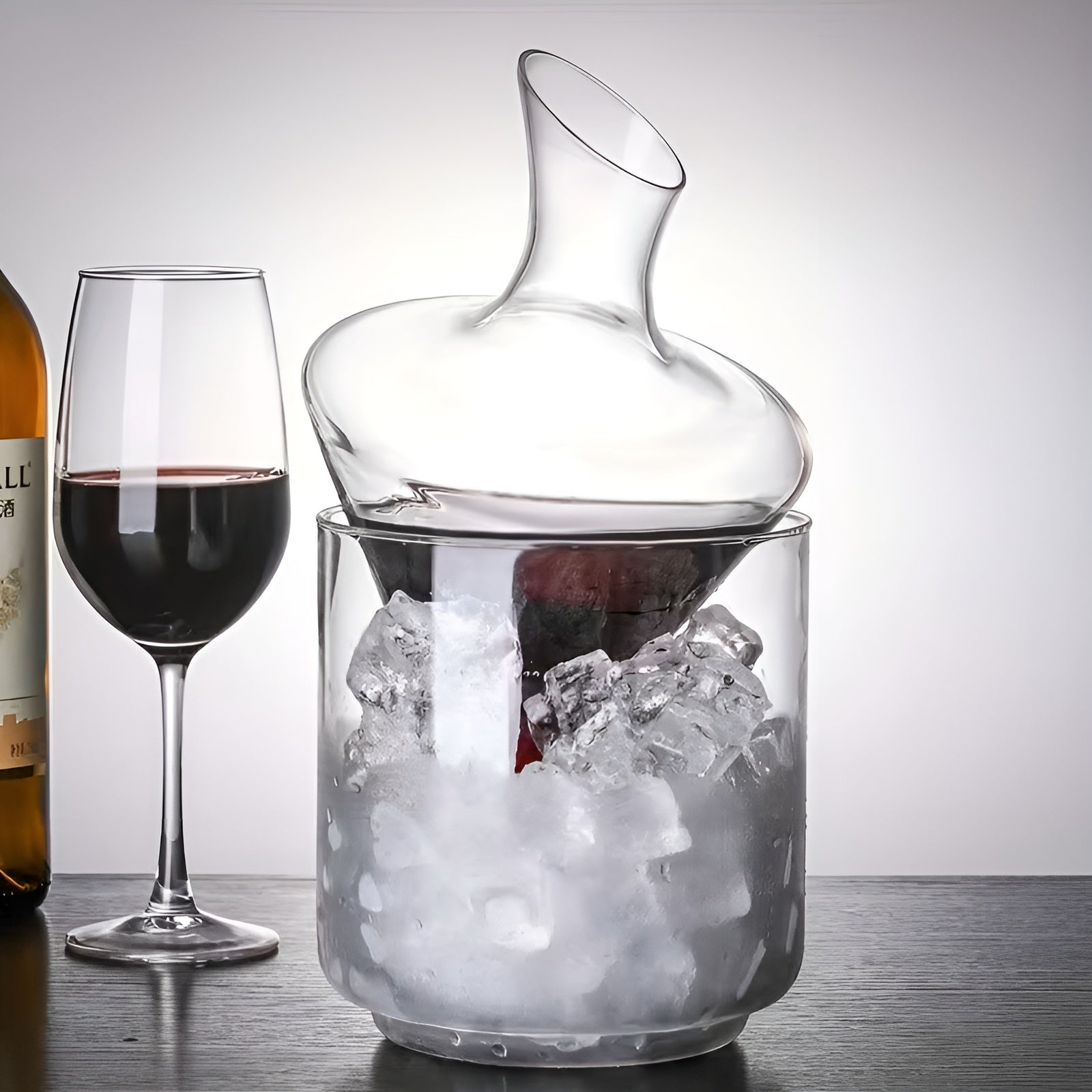 Weindekanter mit Ausgießer – Schnelles Belüften für Rotwein | Eleganter Glaskaraffe mit Wasserfall-Ausguss und Eiskübel