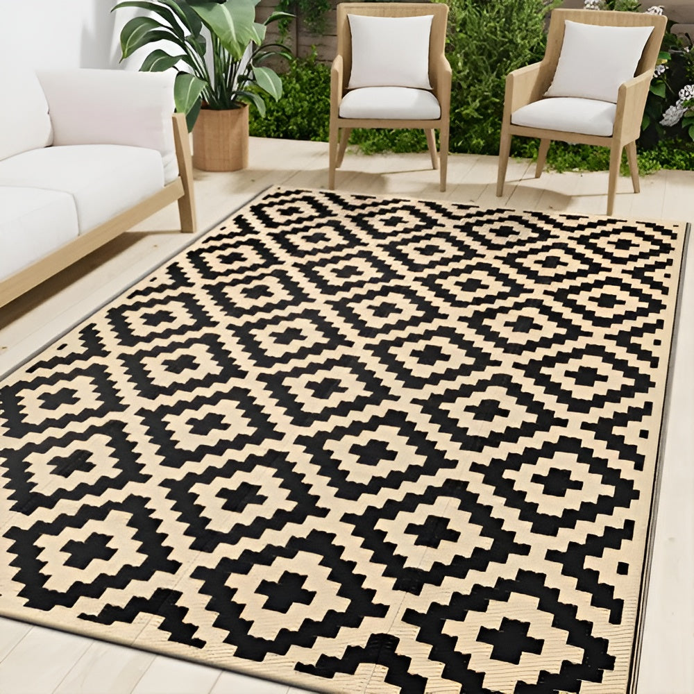 Wendbare Outdoor-Matte – Rutschfest & UV-beständig | Polypropylen mit geometrischem Design - Schwarz-Beige / 183 x