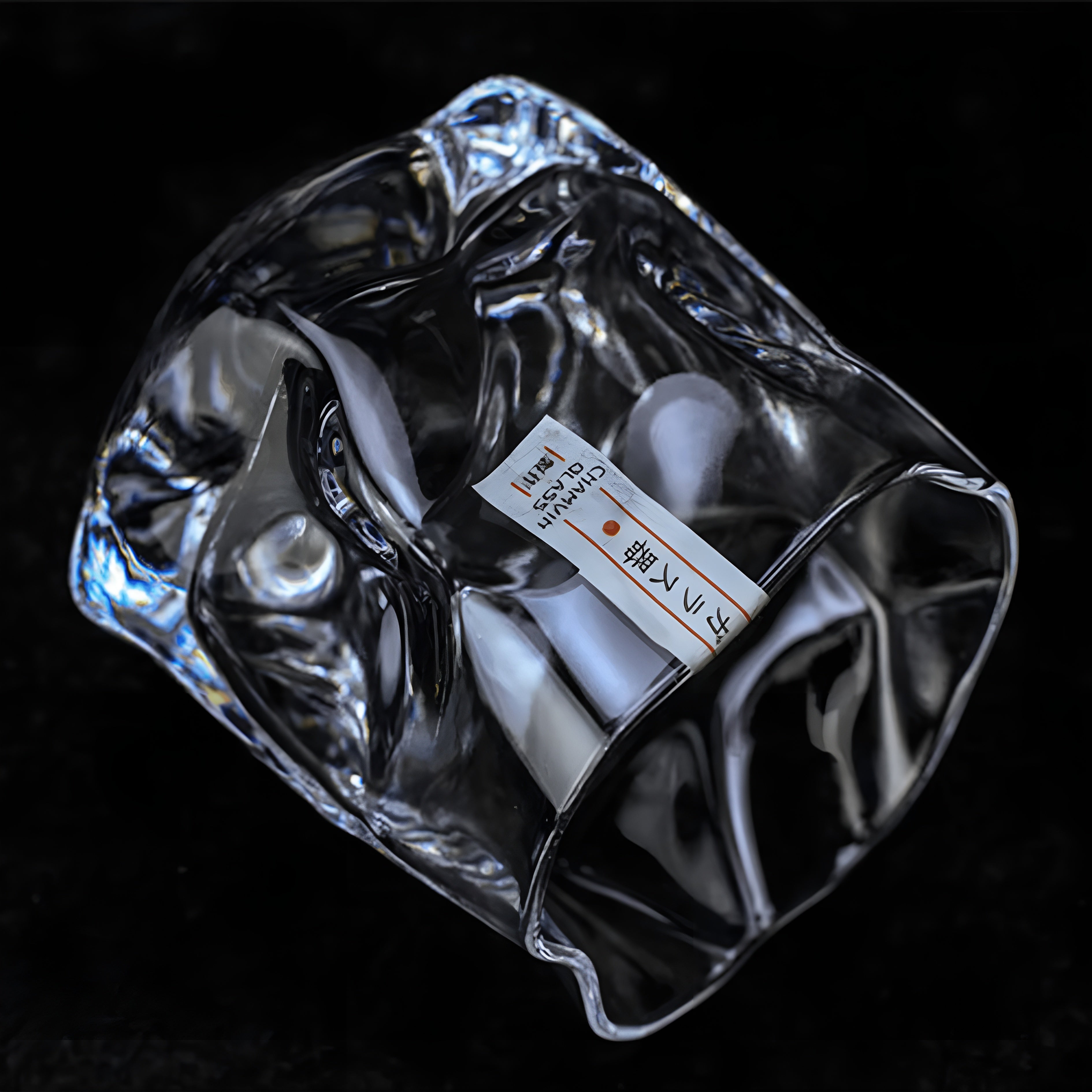 Whiskyglas im Edo Kiriko-Stil – Handgeschliffen mit einzigartigem Crumple-Design - Whiskyglas