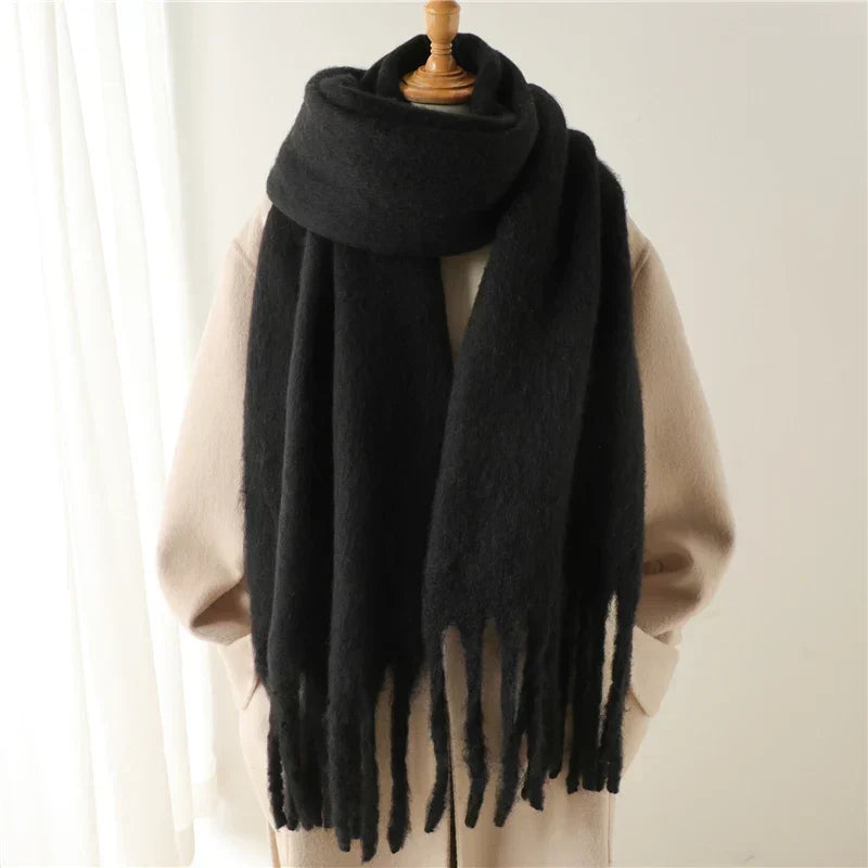 Winterschal Damen Viskose-Polyester 240x38 cm mit Fransen – 6 Farben - Schwarz - Schals und Tücher