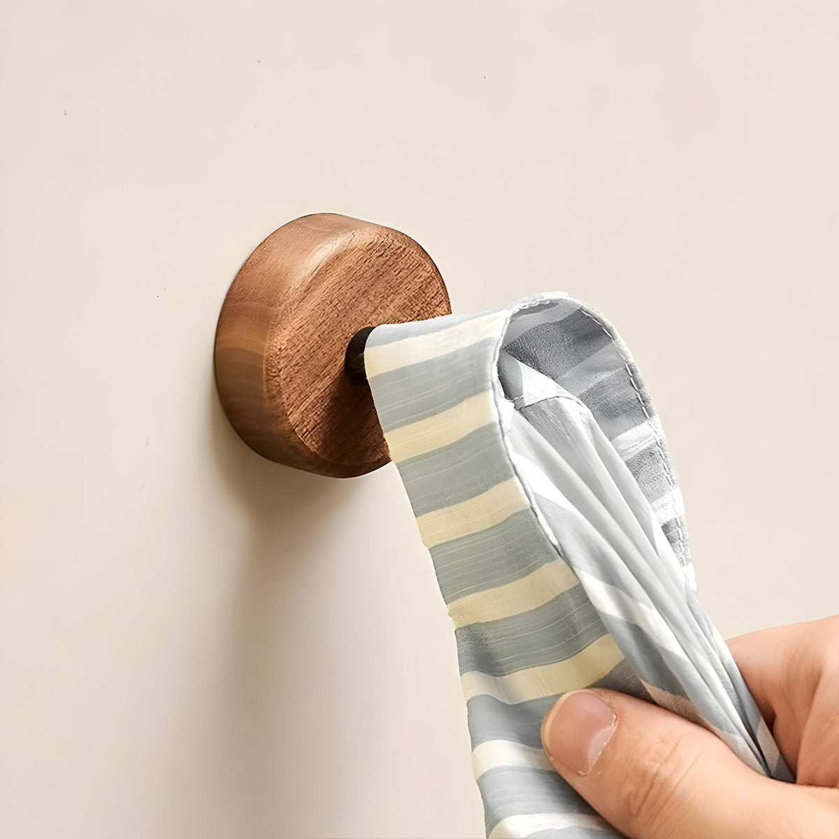 WoodenGrip Hook - Wandhaken aus Holz im Nordischen Stil - Wandhaken