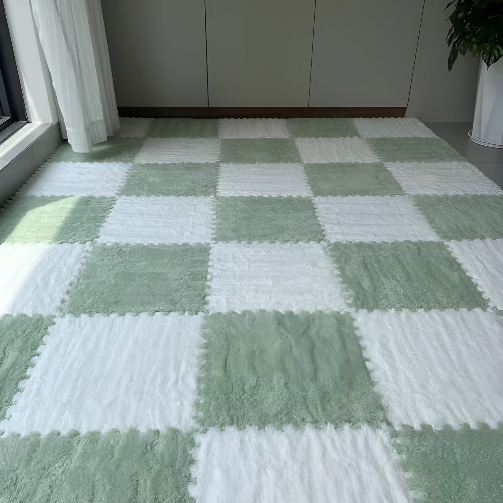 Dicker Flauschiger Teppich – Weich und Gemütlich | Perfekt für Schlafzimmer Wohnzimmer & Haustiere - 12 Stück Weiß + 12