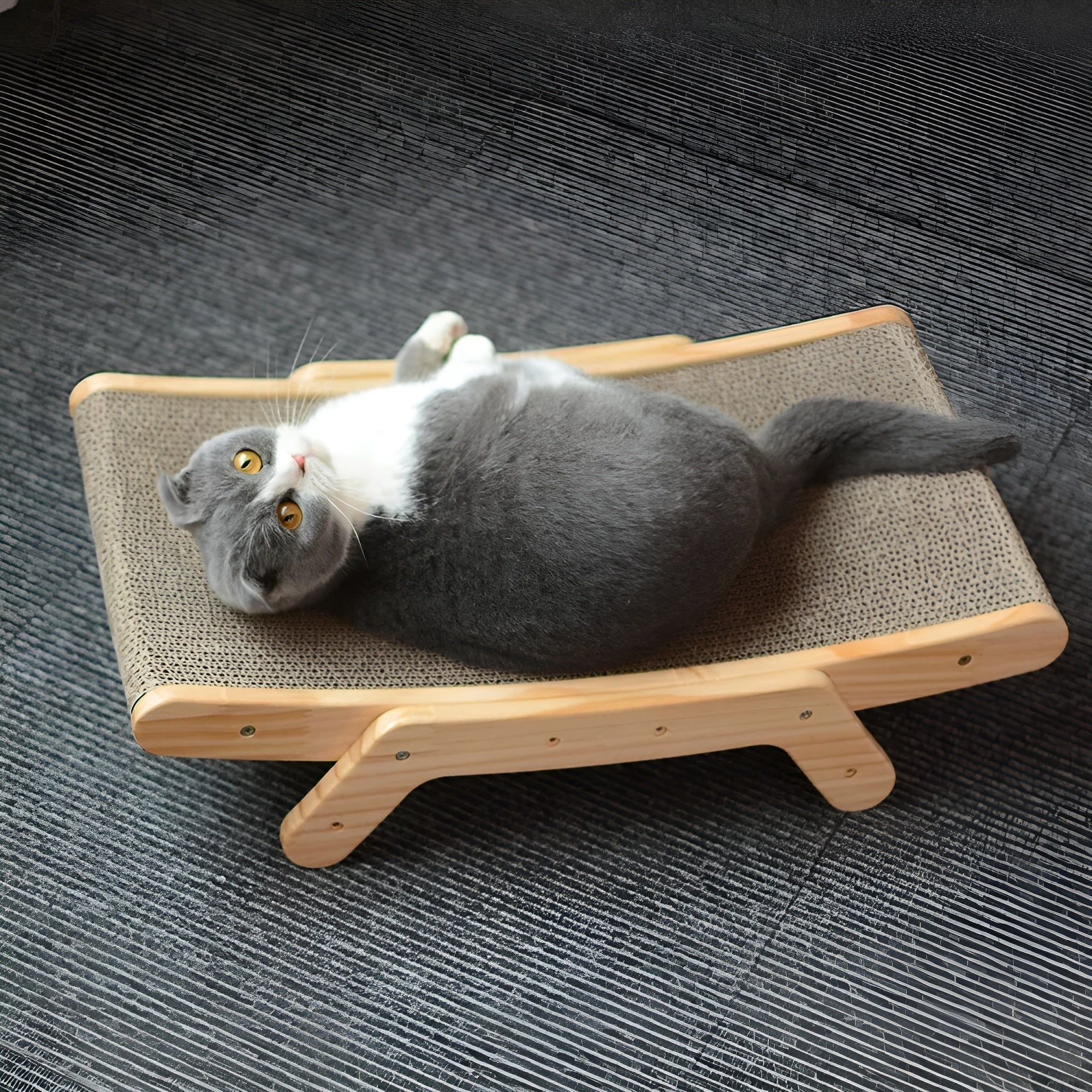 PurrPlay Board - Multifunktionales Abnehmbares Katzenkratzbrett aus Holz - Elegare