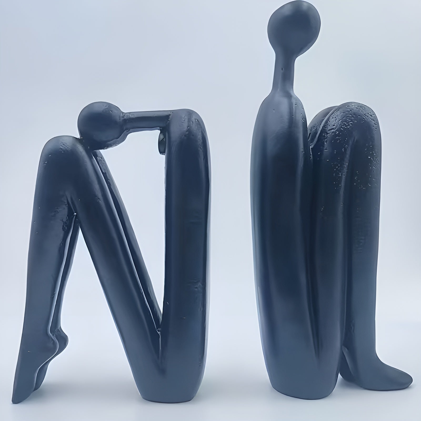 2-teiliges Skulpturen-Set aus Kunstharz – Moderne Menschenfiguren | Dekorativ für Regal & Wohnzimmer - Schwarz