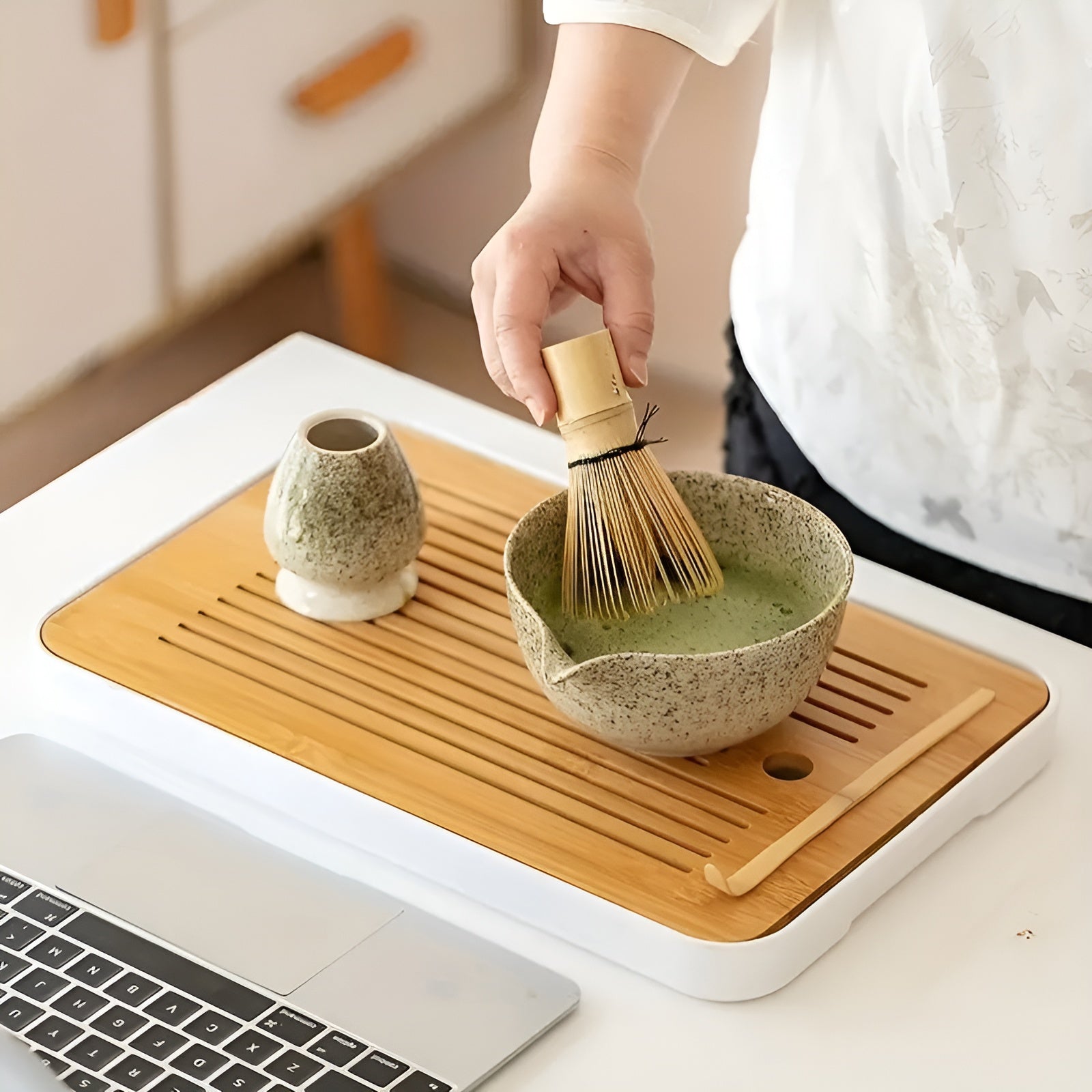 Japanisches Matcha-Teeset aus Keramik – 4-teilig mit Teeschale & Löffel | Ideal als Geschenk & für Teezeremonien
