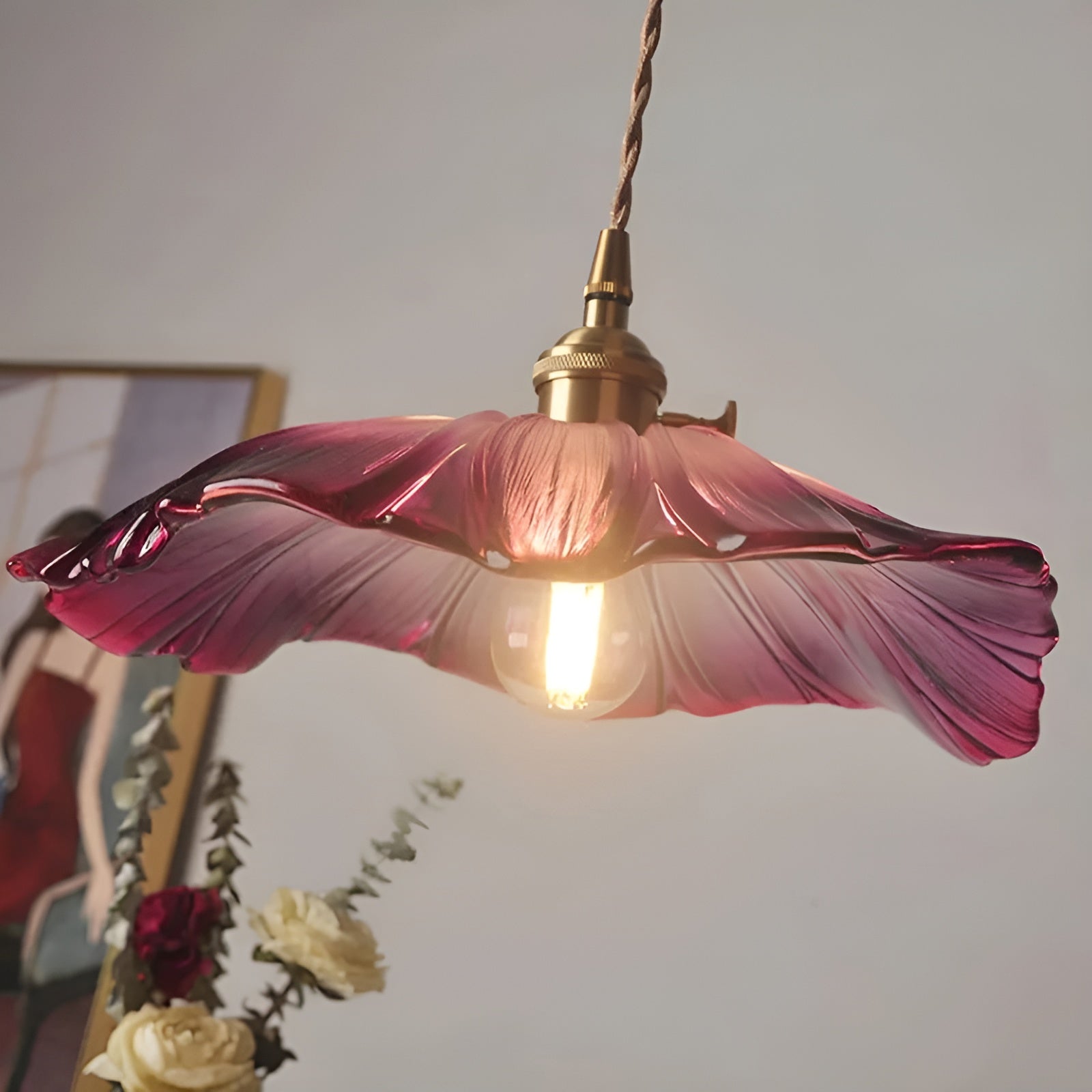 Hängelampe mit Blumenmotiv – Warmes Licht & stilvolles Design | Für Ihr Zuhause