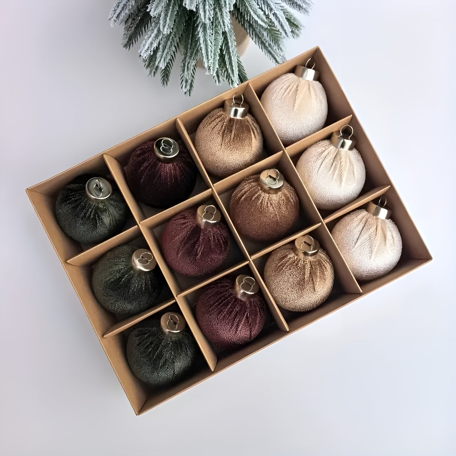 Glitzernde Weihnachtskugeln – Kreative und Langlebige Christbaumdekoration