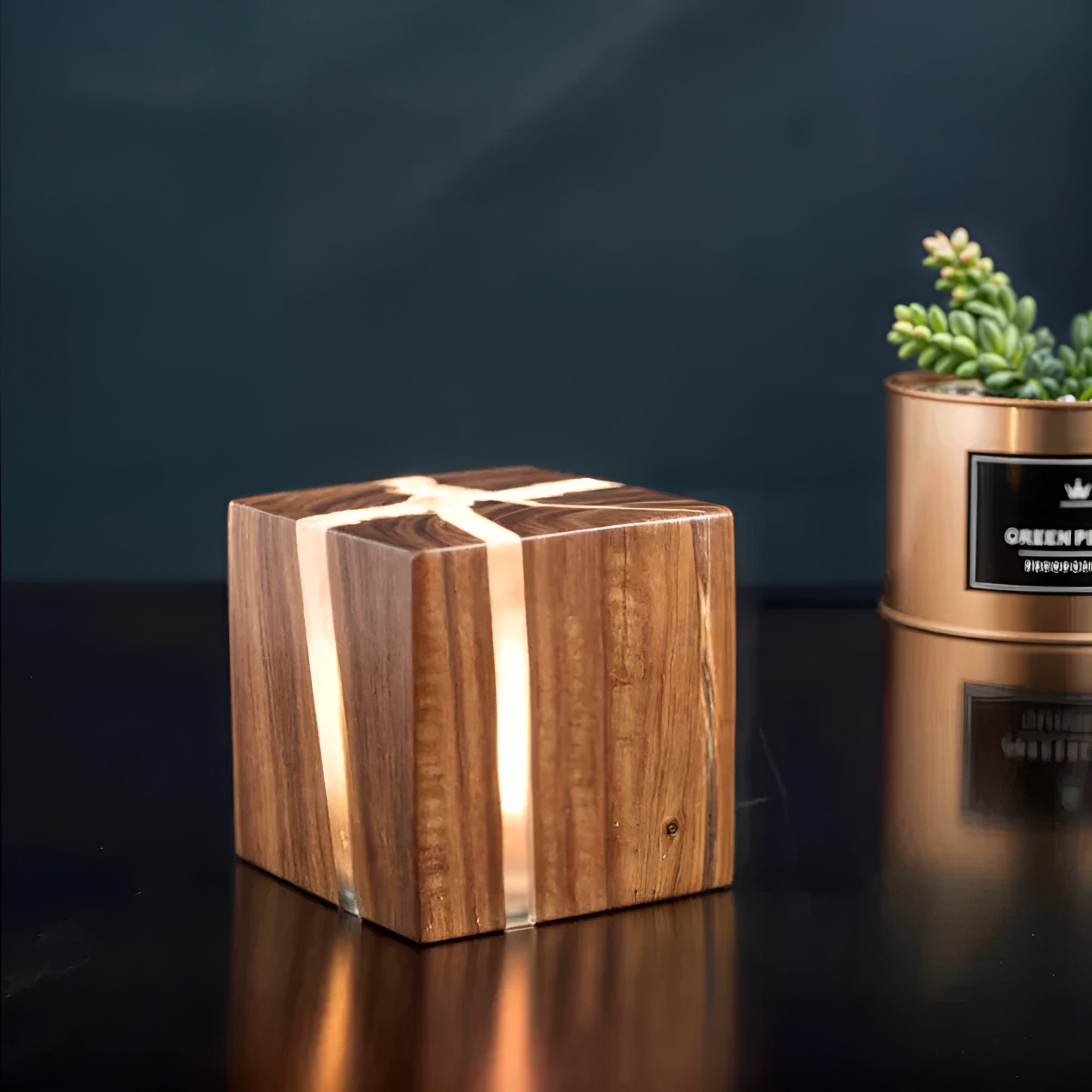 LED-Tischlampe in Würfelform – Modernes Design aus Holz | Stilvoll für Wohnzimmer & Schlafzimmer